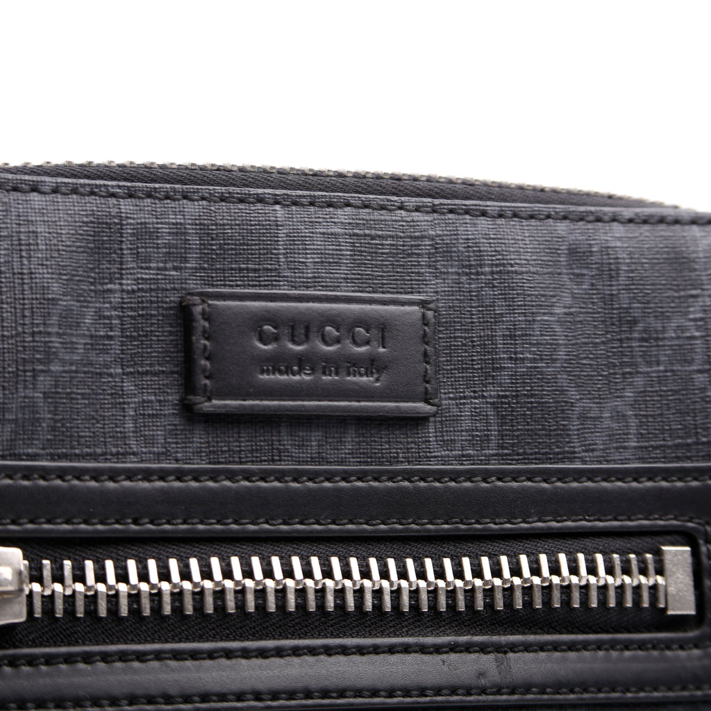 Gucci 523599 Supreme Messenger Bag
