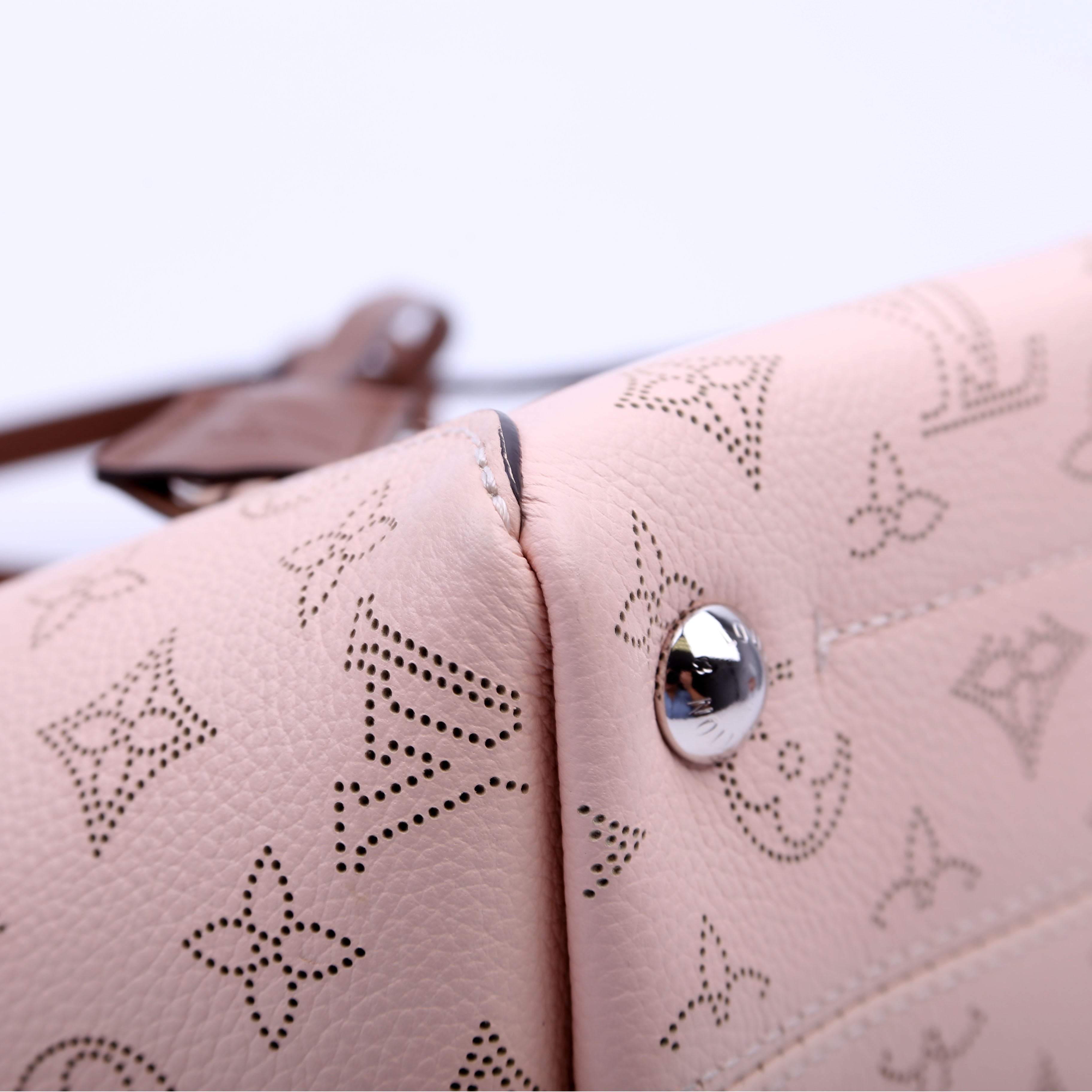 Louis Vuitton Hina PM Mahina Pink