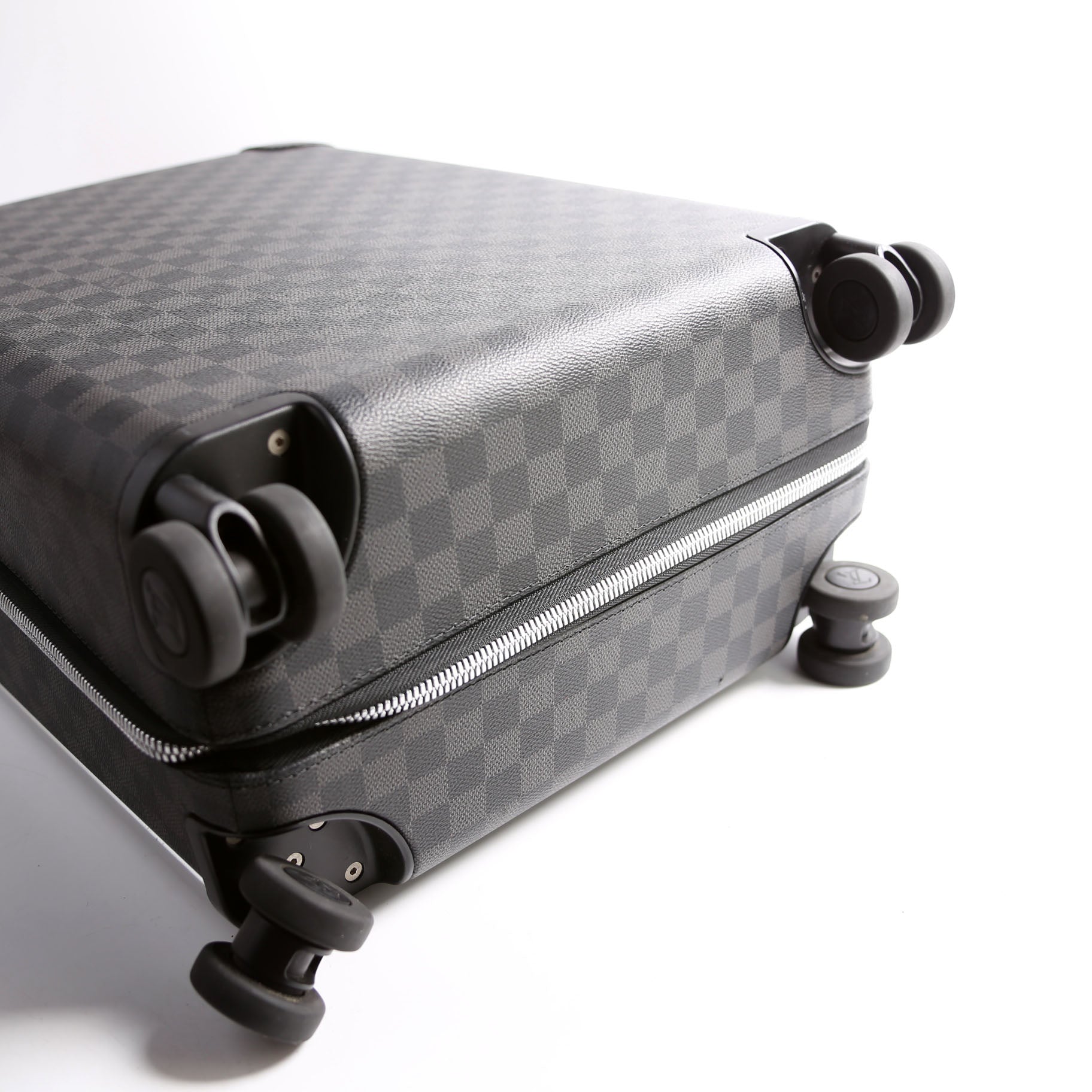 Louis Vuitton Horizon 50 Graphite
