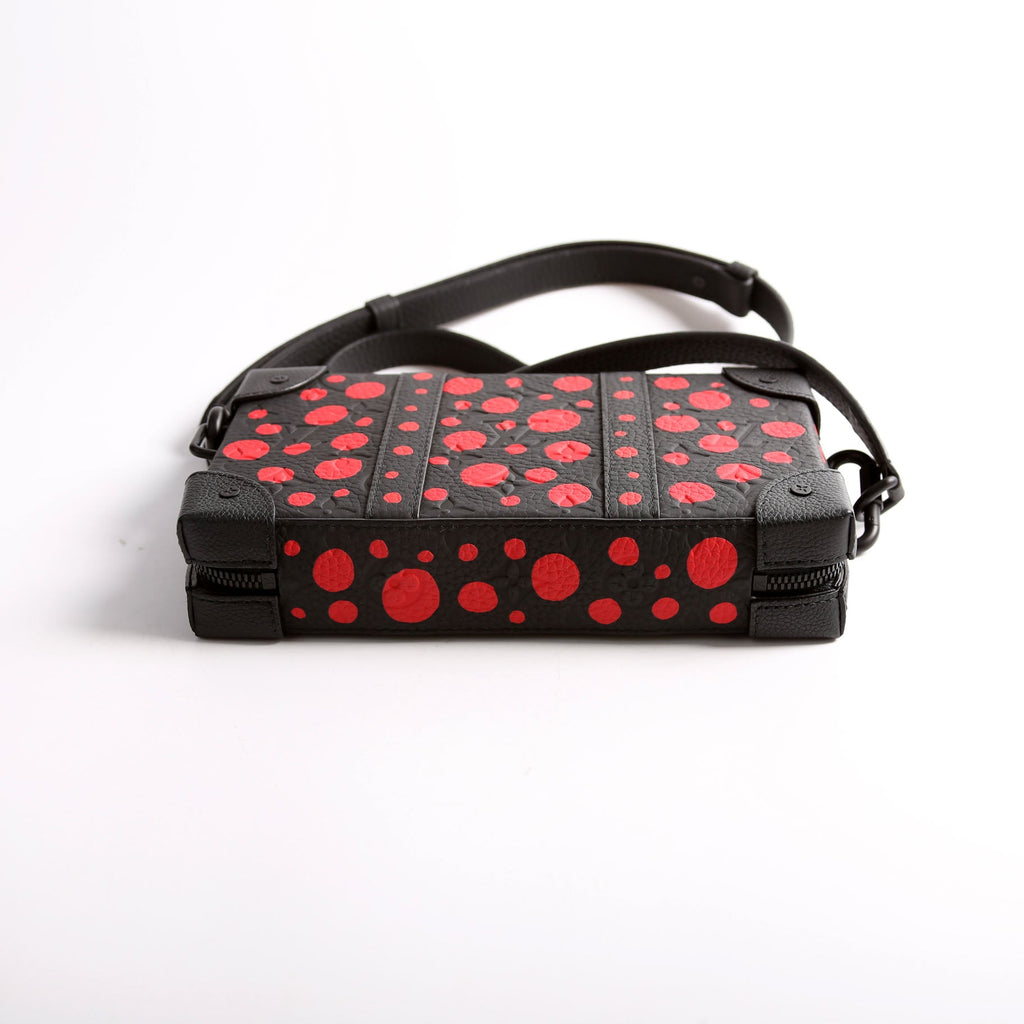 Louis Vuitton LV x YK Soft Trunk Wallet Taurillon Monogram Dots Black/Red