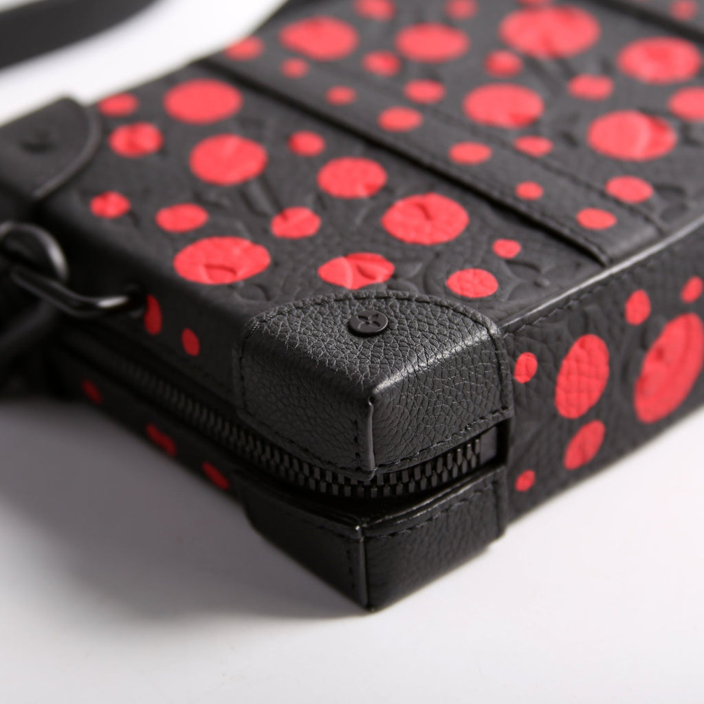 Louis Vuitton LV x YK Soft Trunk Wallet Taurillon Monogram Dots Black/Red