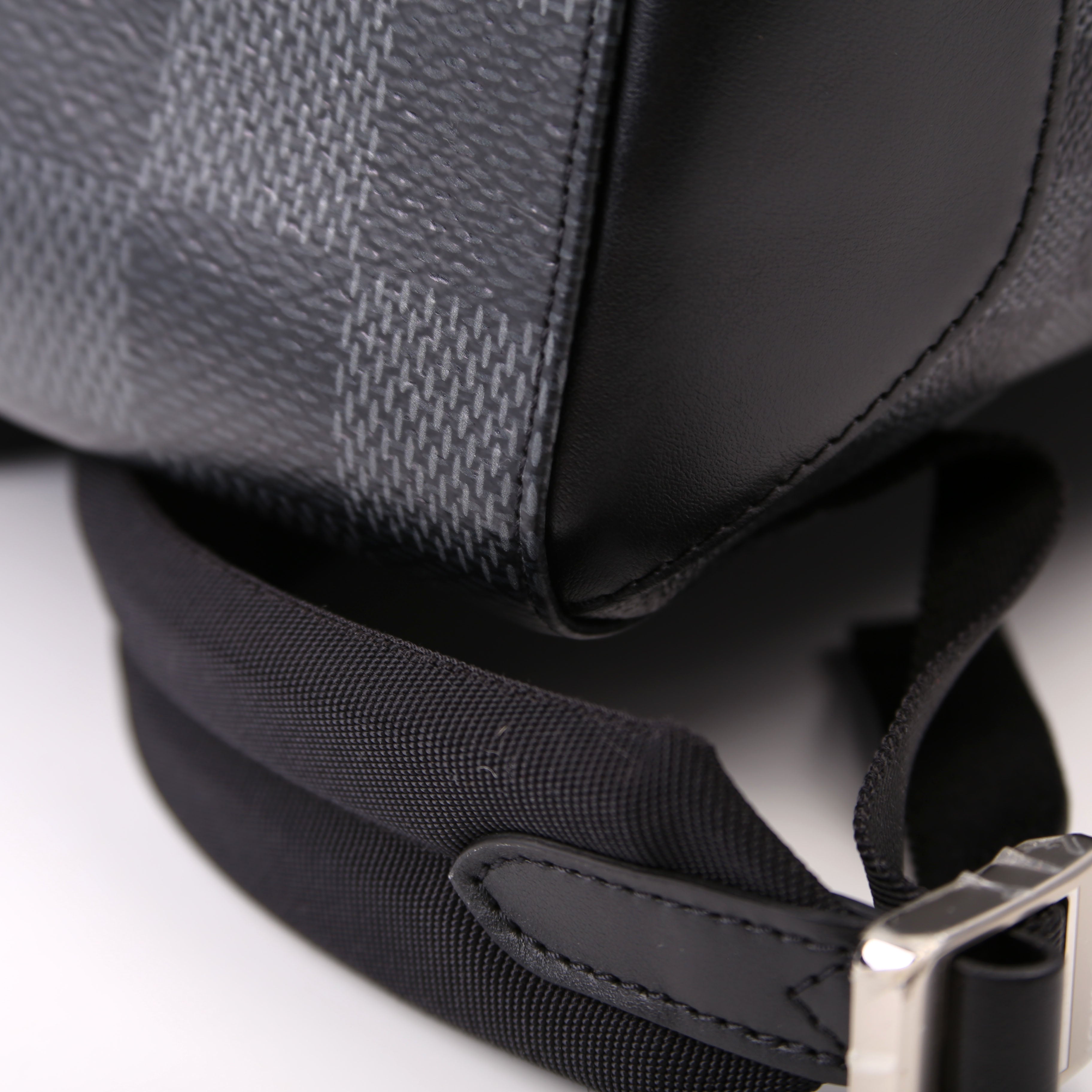 Louis Vuitton Campus Backpack Giant Damier Graphite