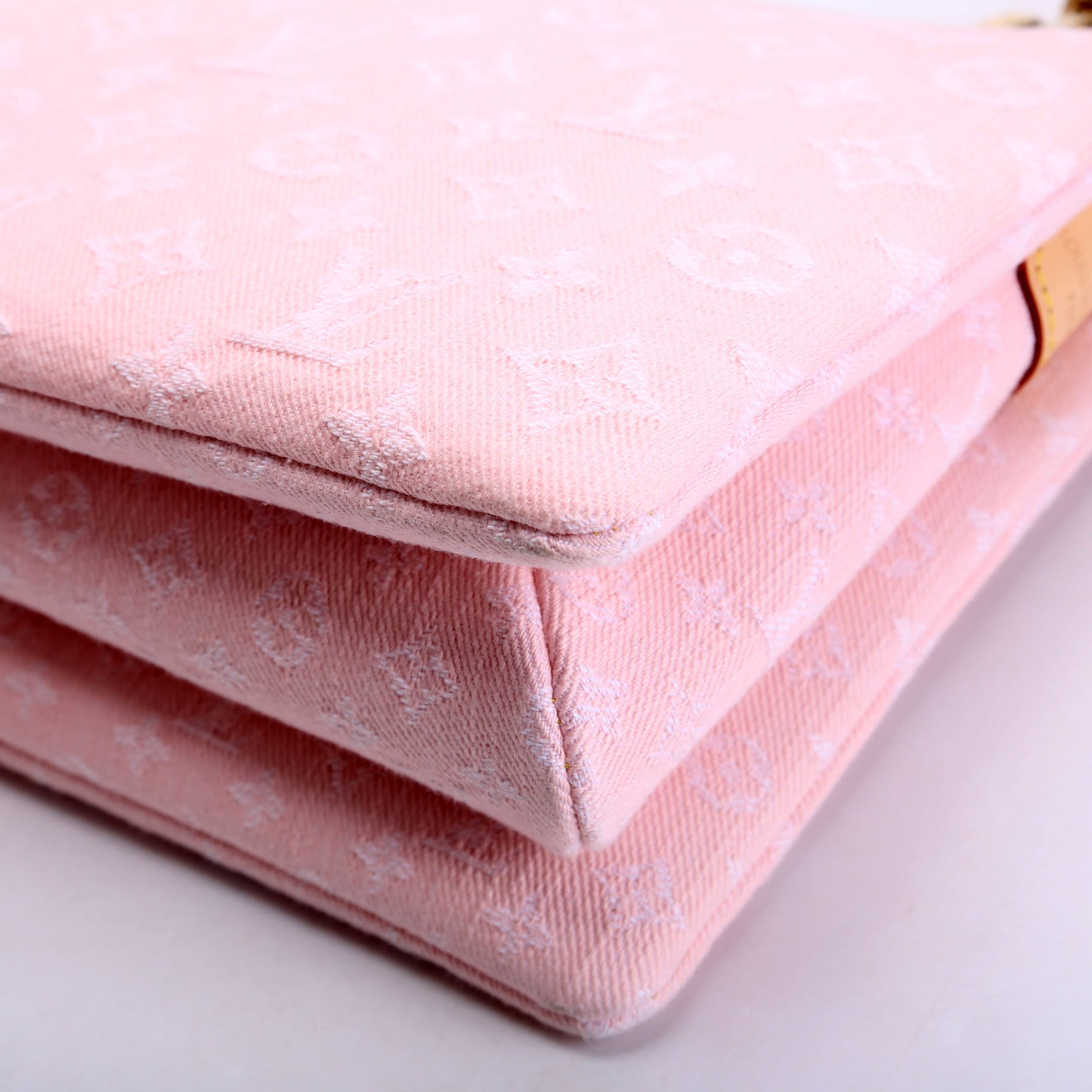 Louis Vuitton Coussin PM Denim Pink