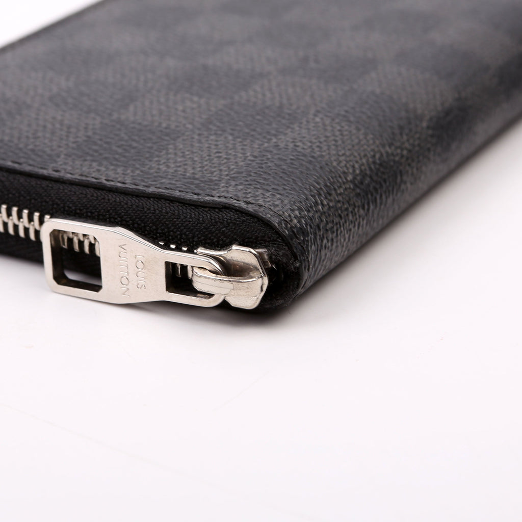 Louis Vuitton Zippy Organizer Damier Graphite