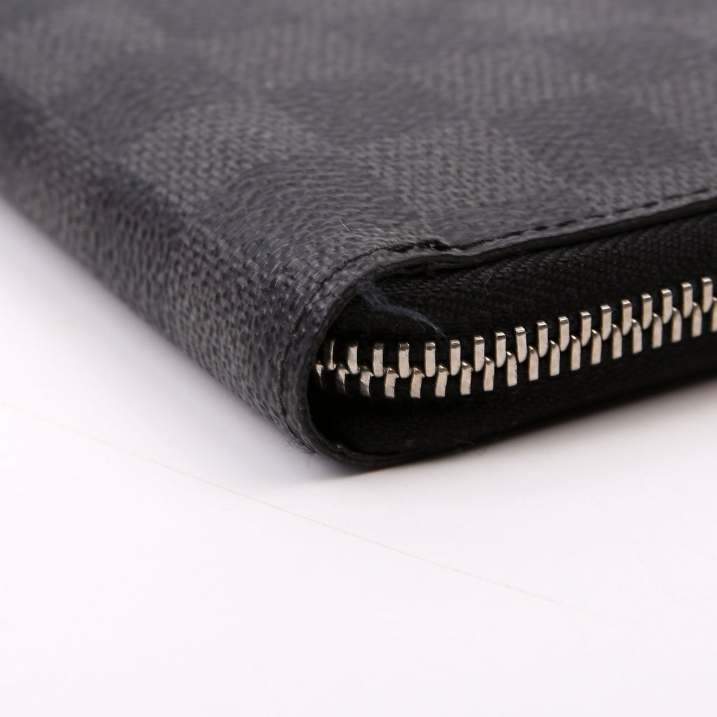 Louis Vuitton Zippy Organizer Damier Graphite