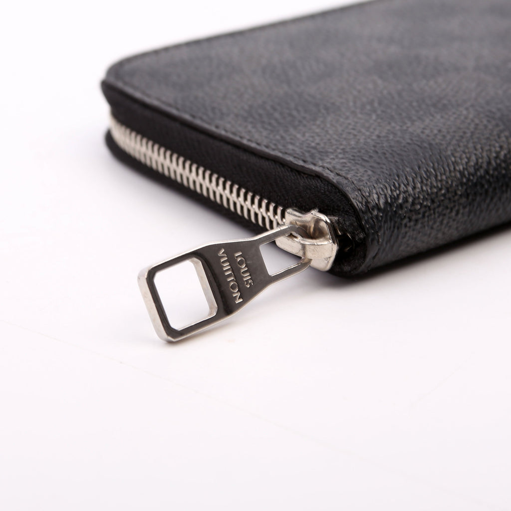Louis Vuitton Zippy Organizer Damier Graphite
