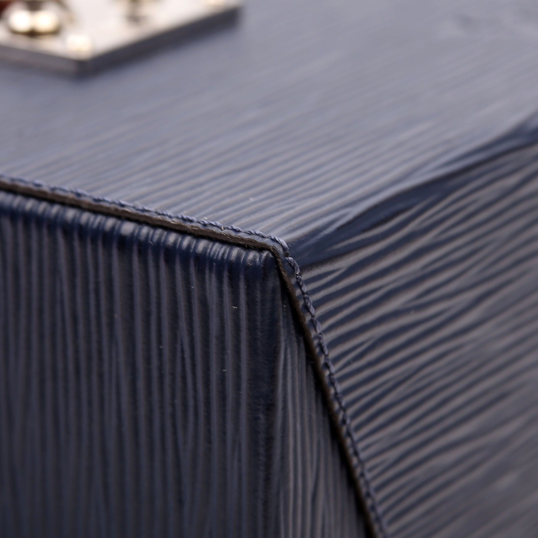 Louis Vuitton Bleeker Box Epi Blue/Red