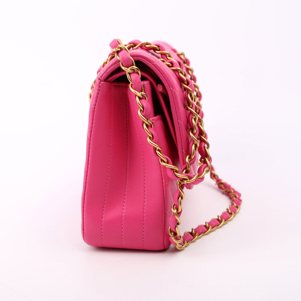 Chanel Classic Flap Medium Chevron Lambskin 21M Pink