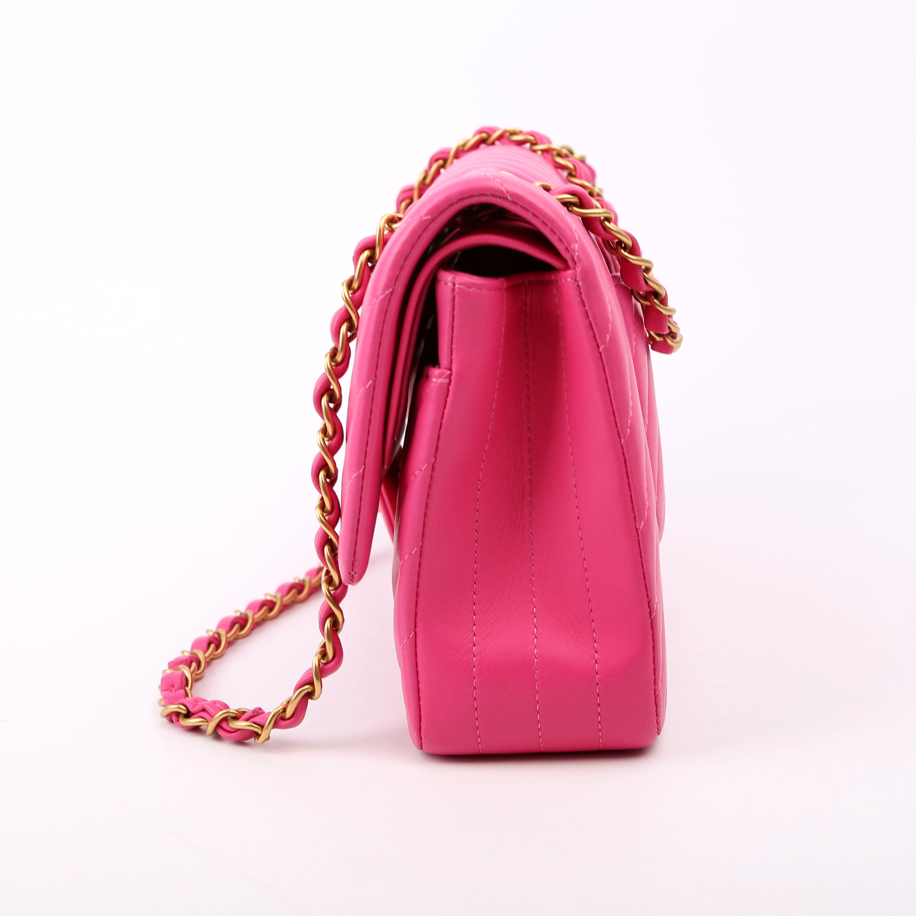 Chanel Classic Flap Medium Chevron Lambskin 21M Pink