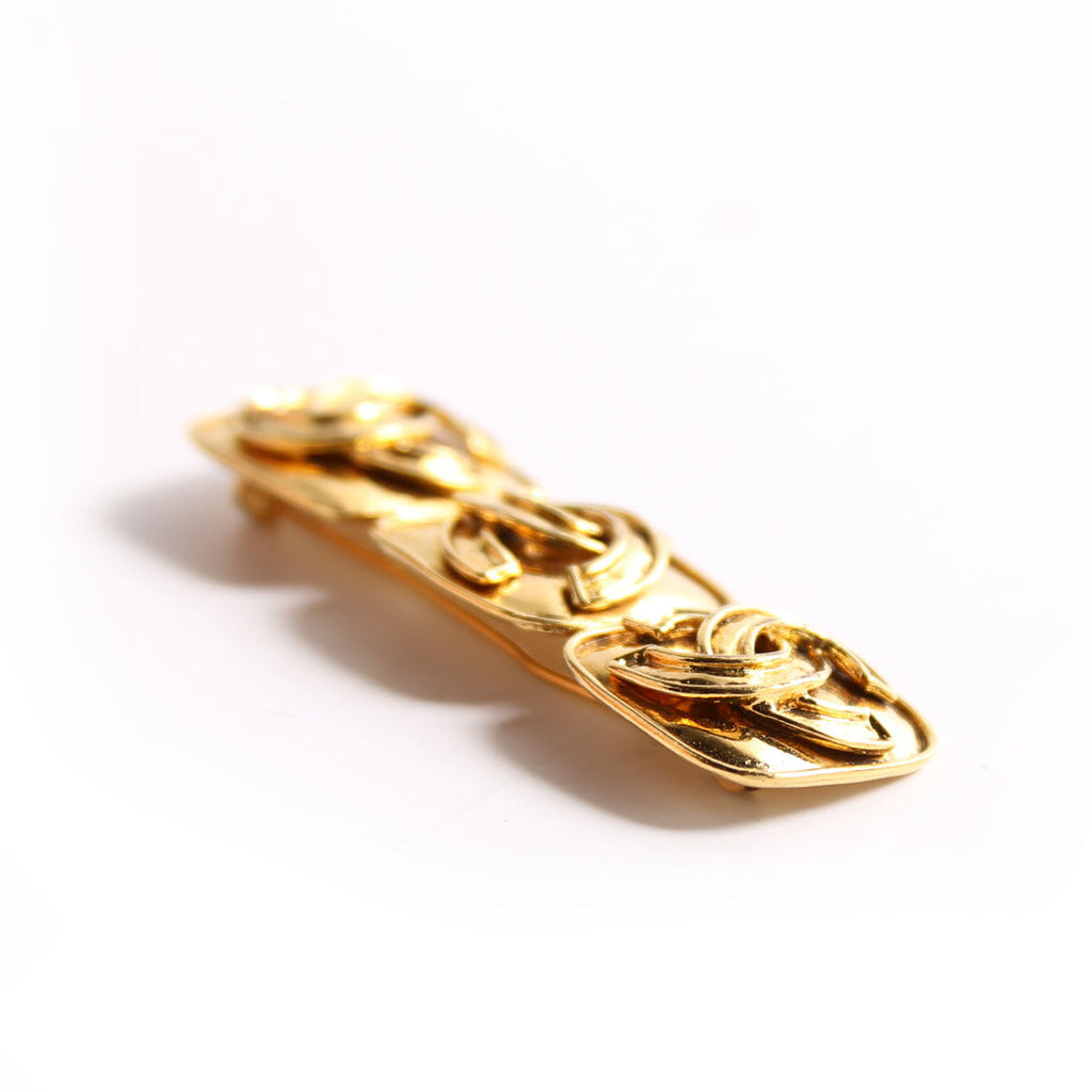 Chanel Triple CC Vintage Brooch Gold