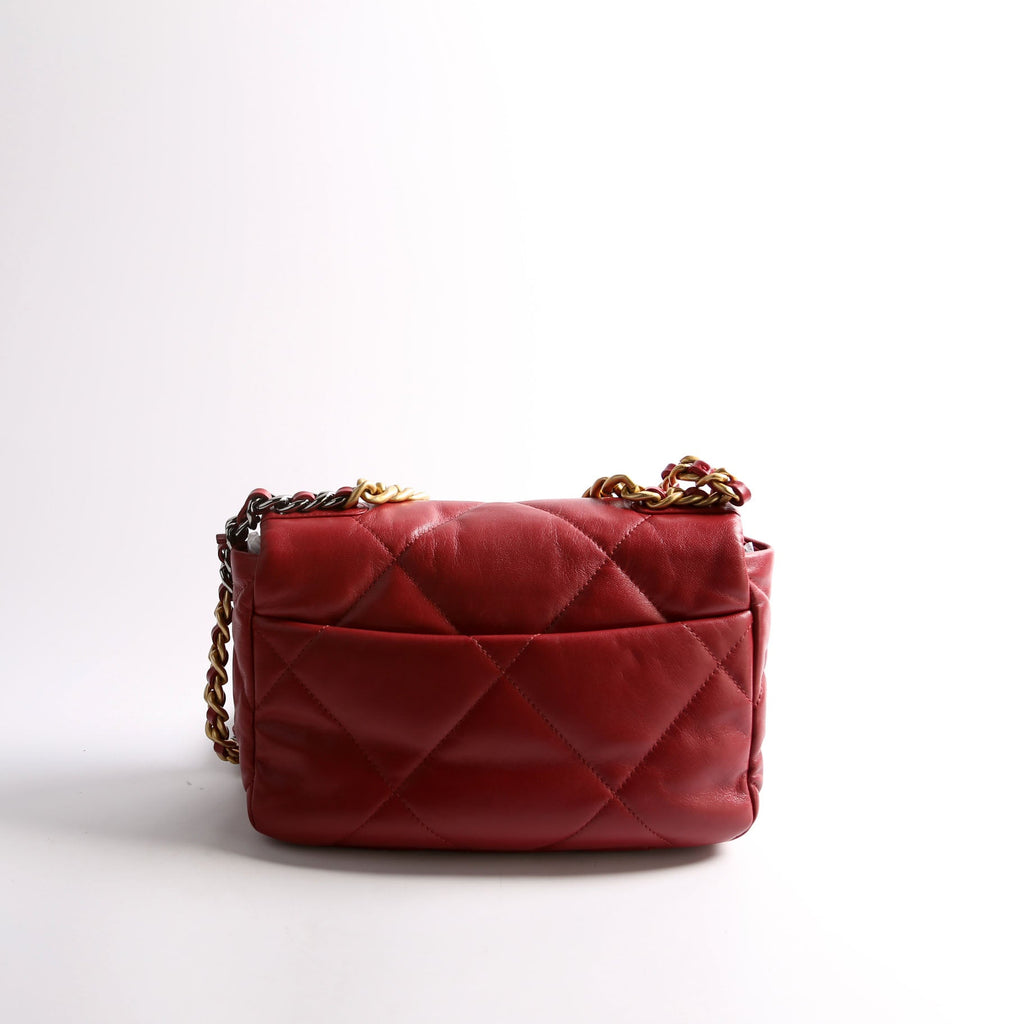 Chanel Quilted Goatskin 19 Medium Flap 30M Red