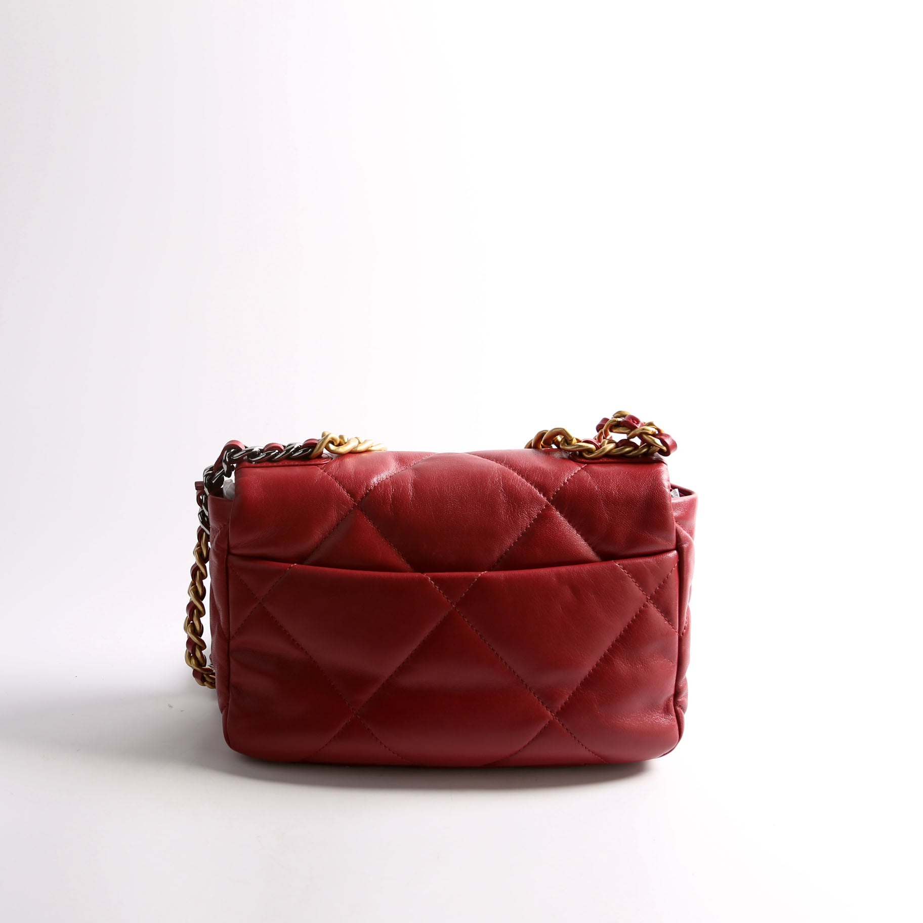 Chanel Quilted Goatskin 19 Medium Flap 30M Red