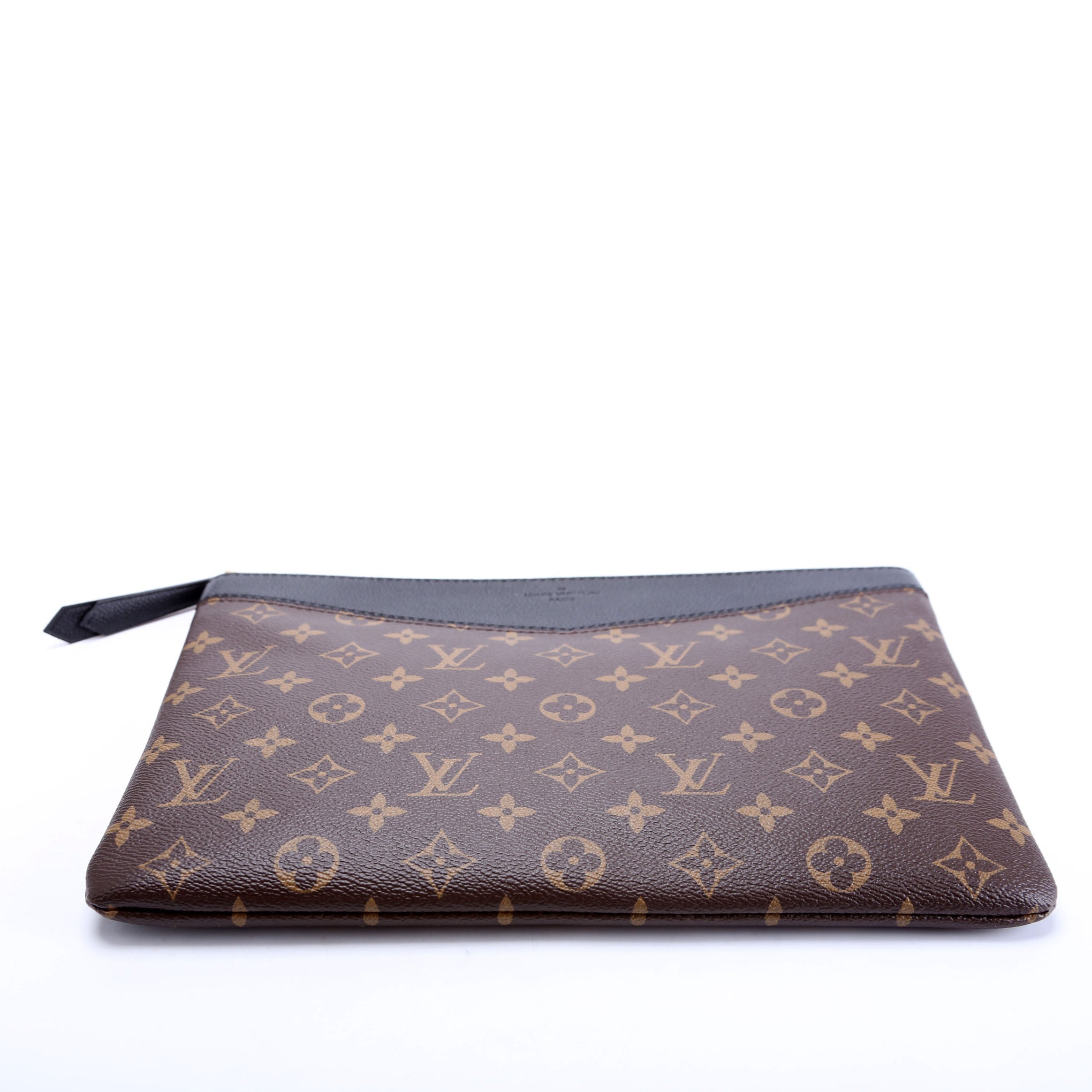 Louis Vuitton Daily Pouch Monogram Black