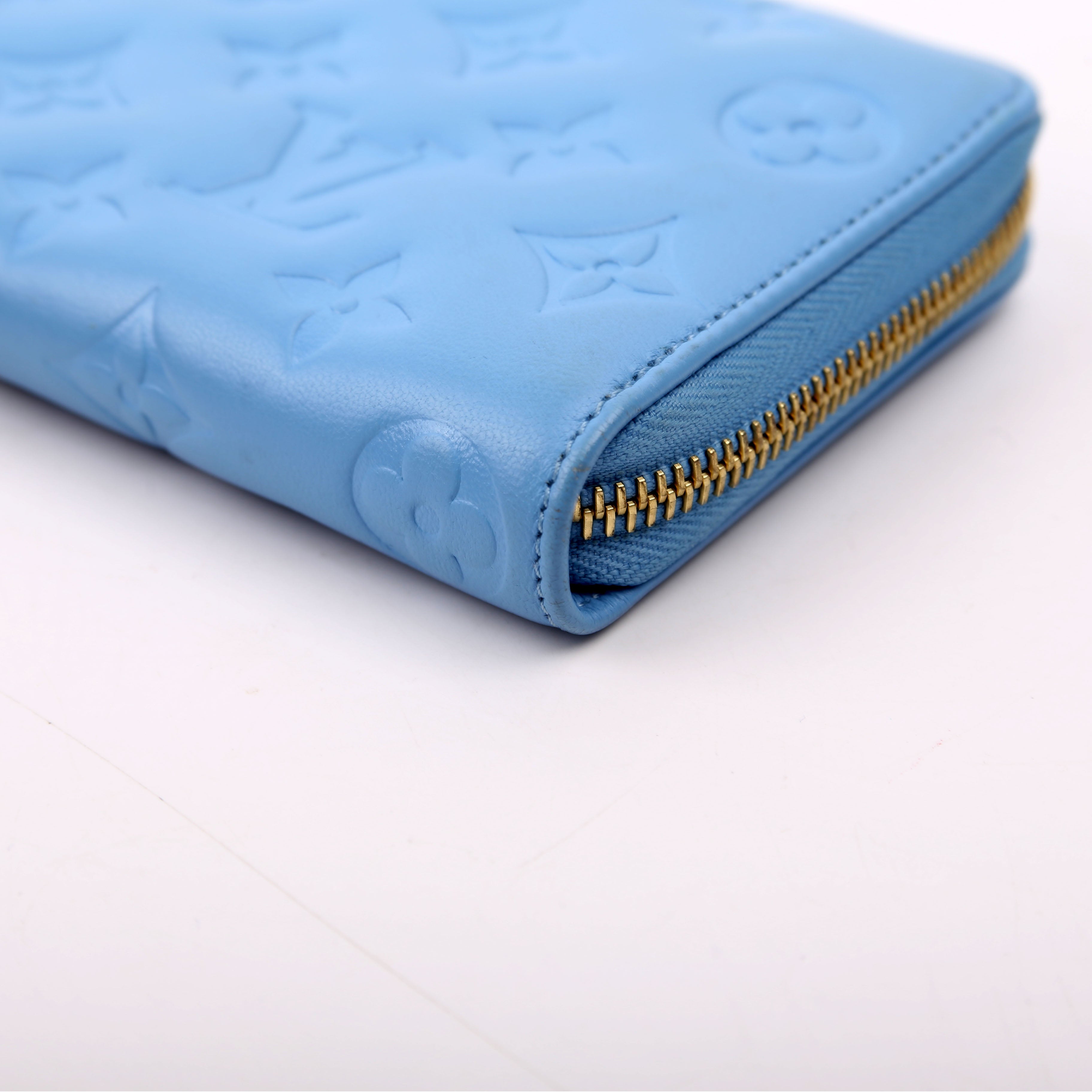 Louis Vuitton Coussin Zippy Wallet Lambskin Blue