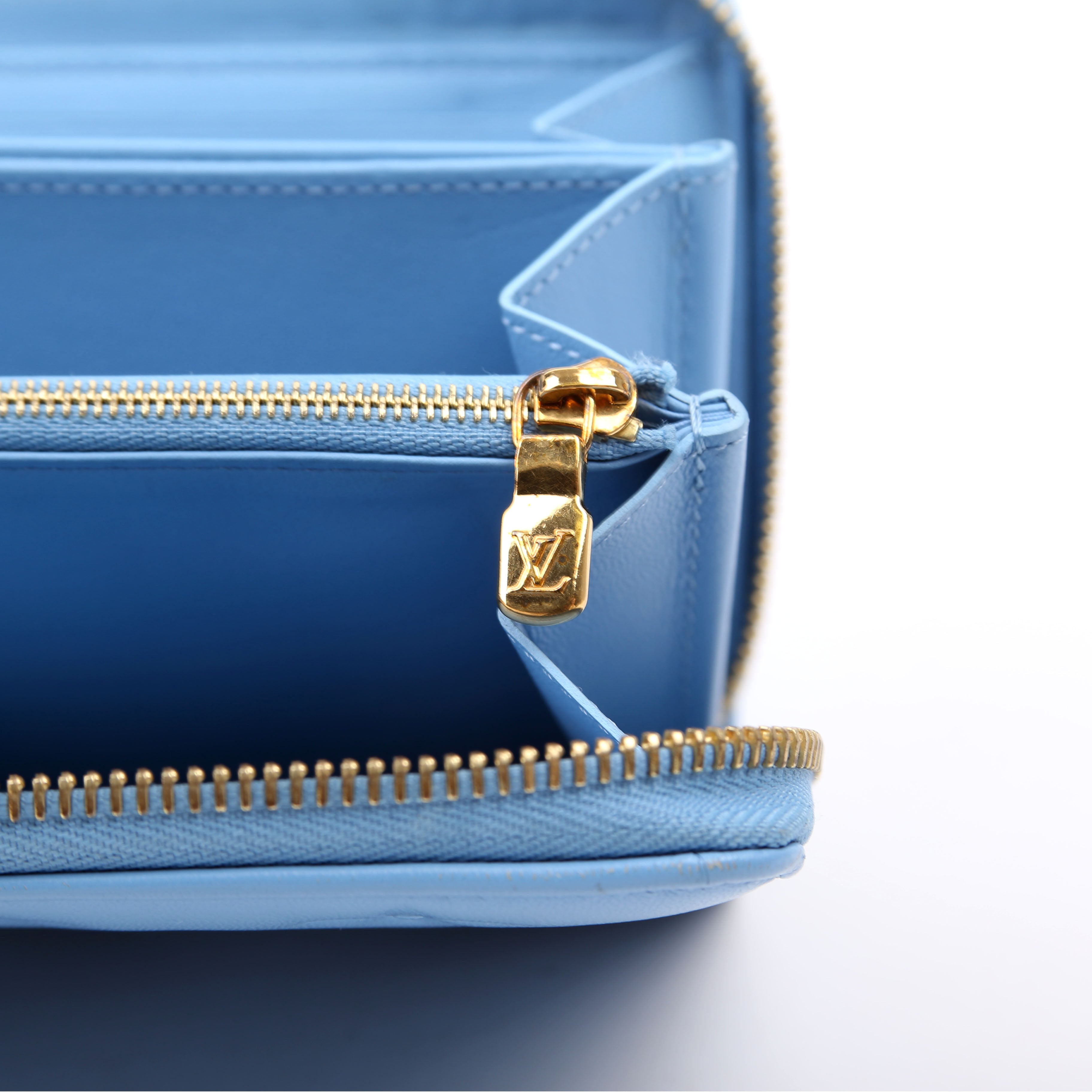 Louis Vuitton Coussin Zippy Wallet Lambskin Blue