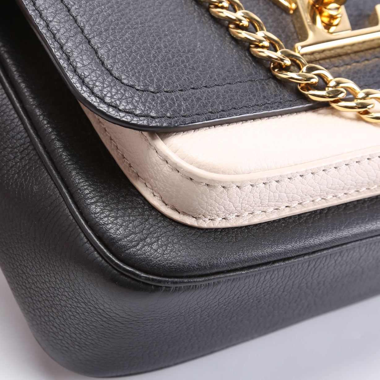 Louis Vuitton Lockme Tender Supple Calfskin Black/Cream