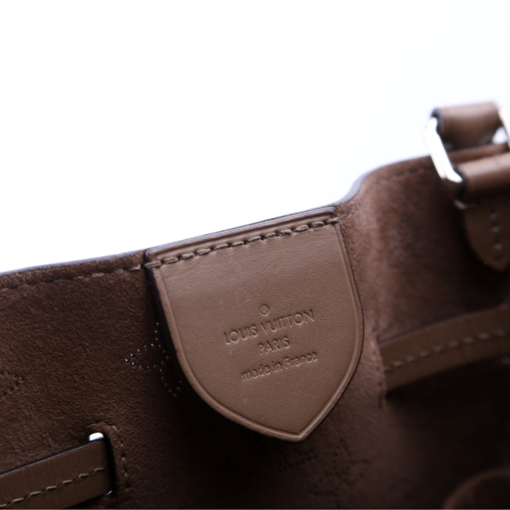 Louis Vuitton Girolata Mahina Taupe