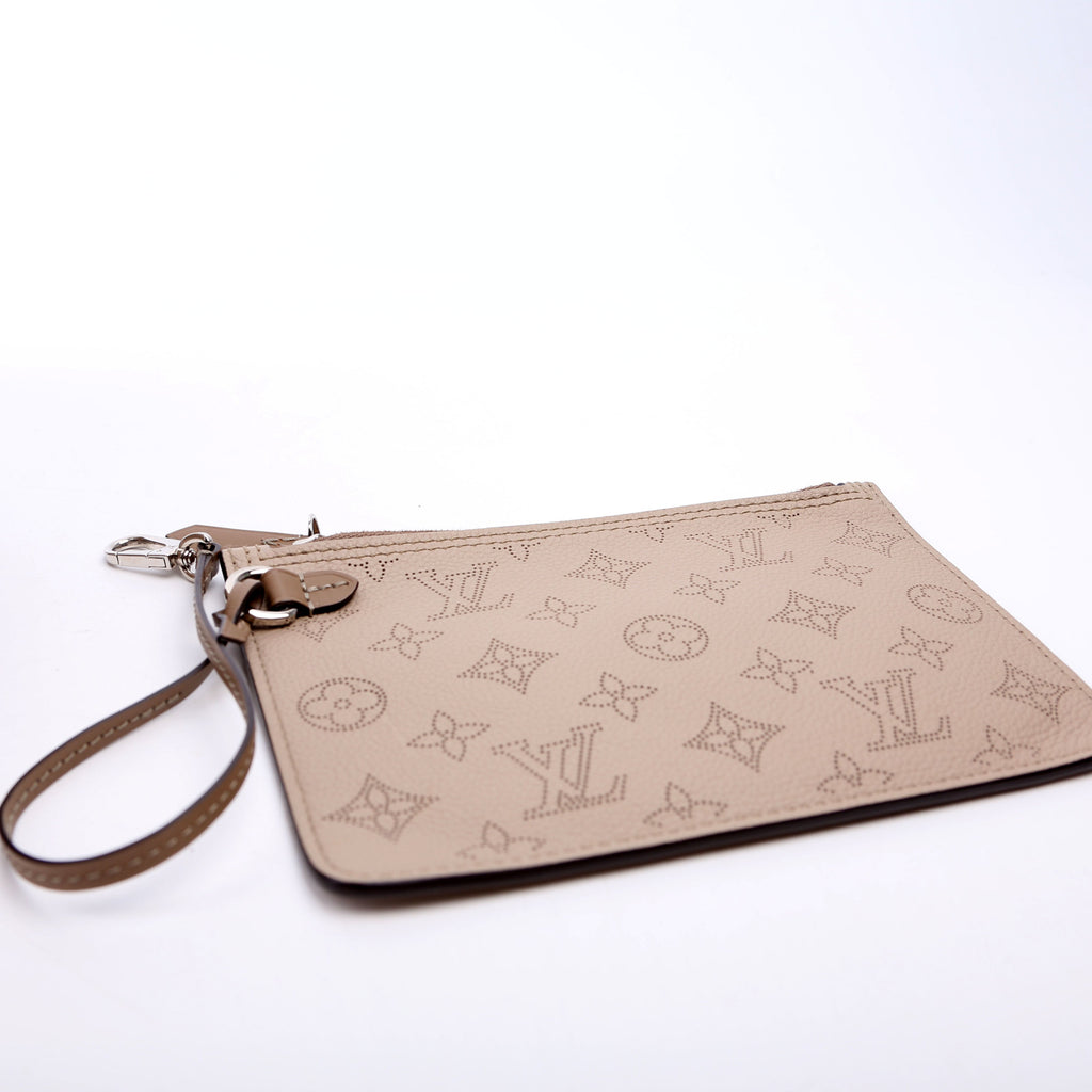 Louis Vuitton Girolata Mahina Taupe