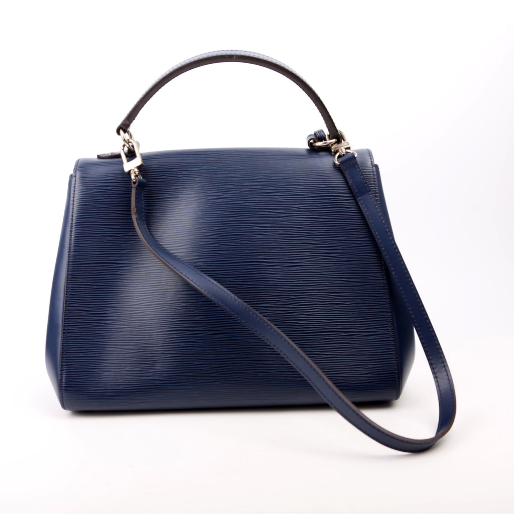 Louis Vuitton Cluny MM Epi Navy