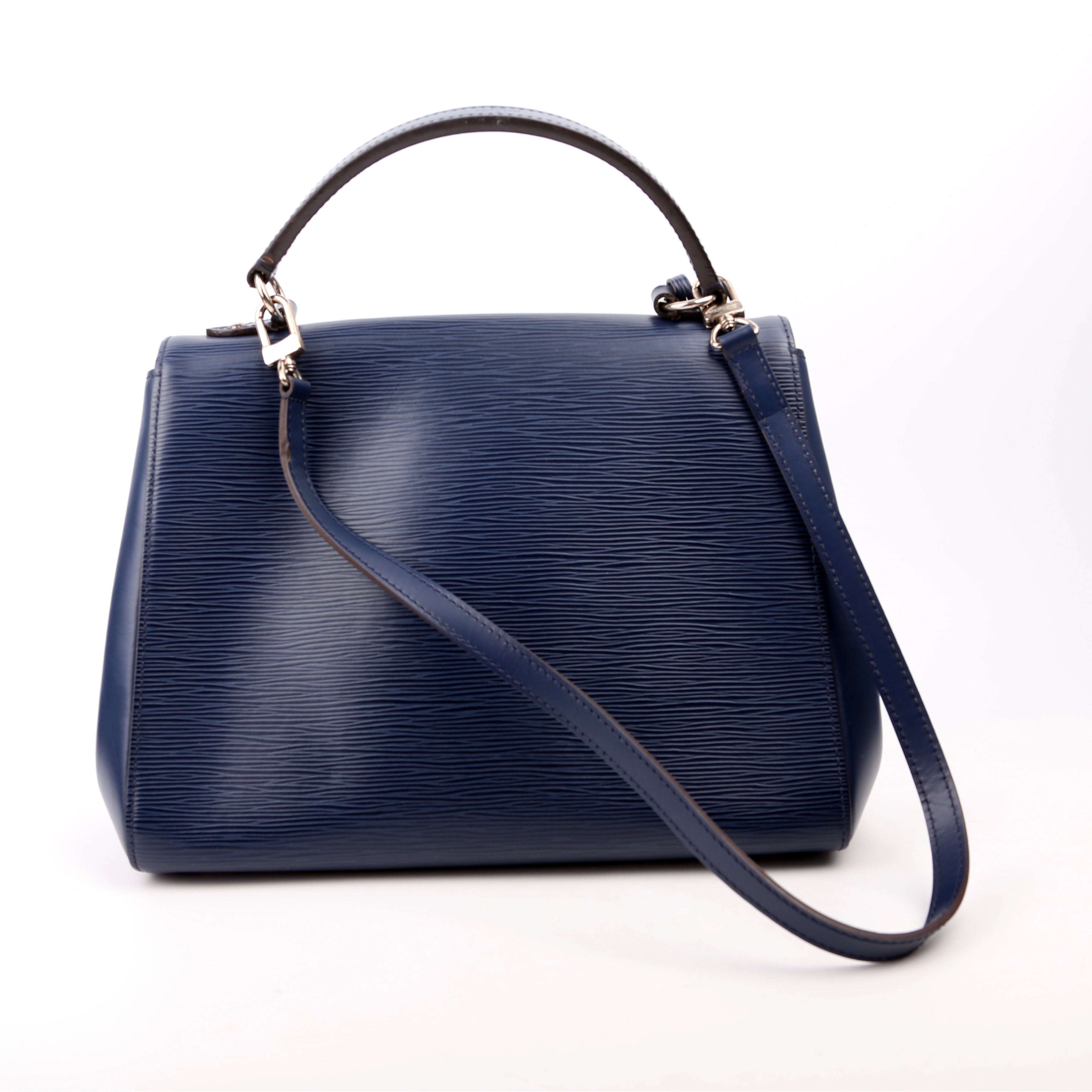 Louis Vuitton Cluny MM Epi Navy