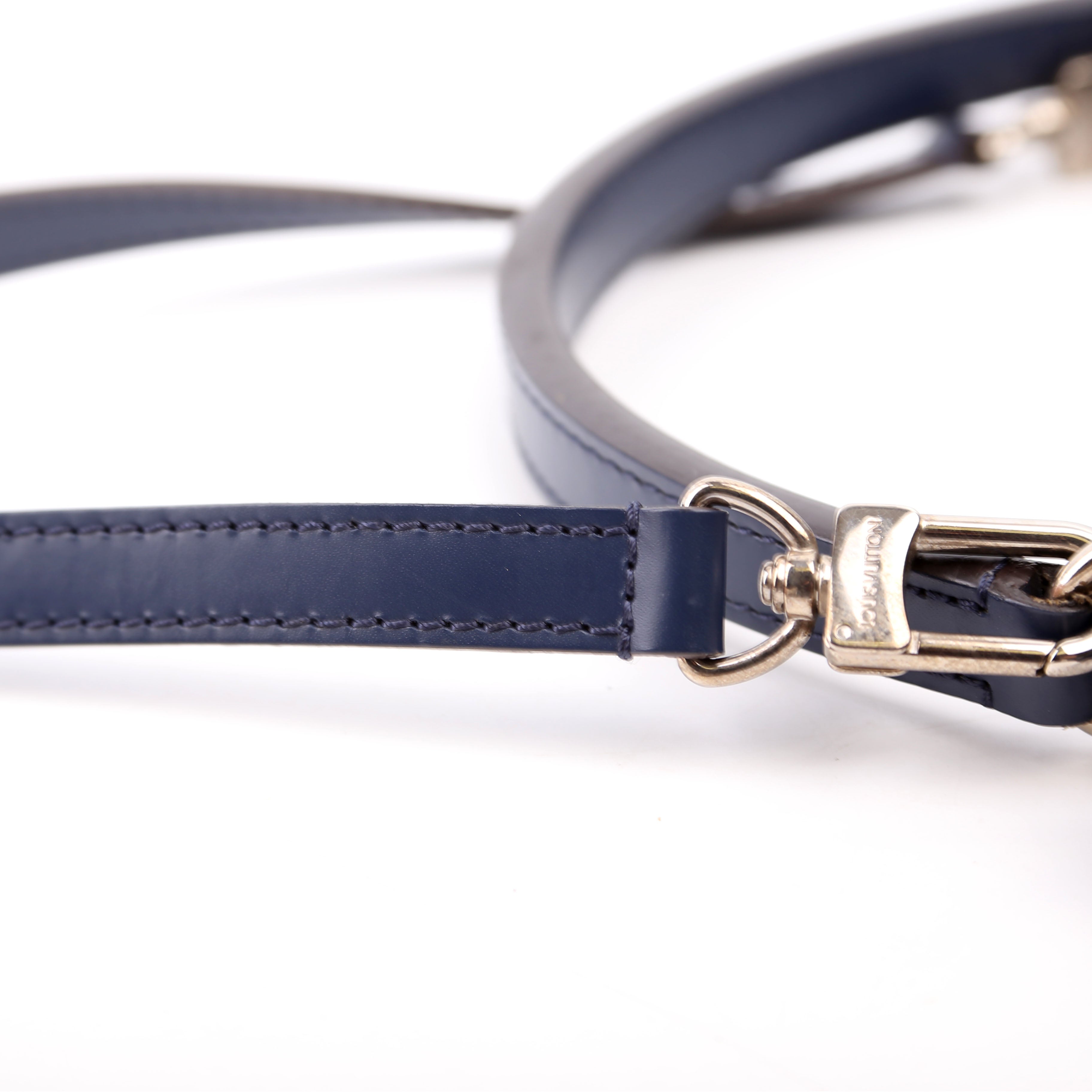Louis Vuitton Cluny MM Epi Navy