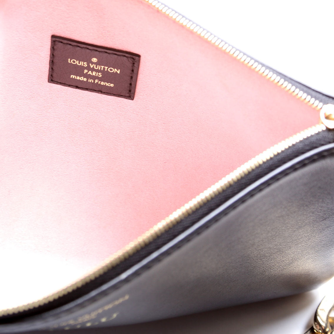 Louis Vuitton Coussin Hobo MM Lambskin Black