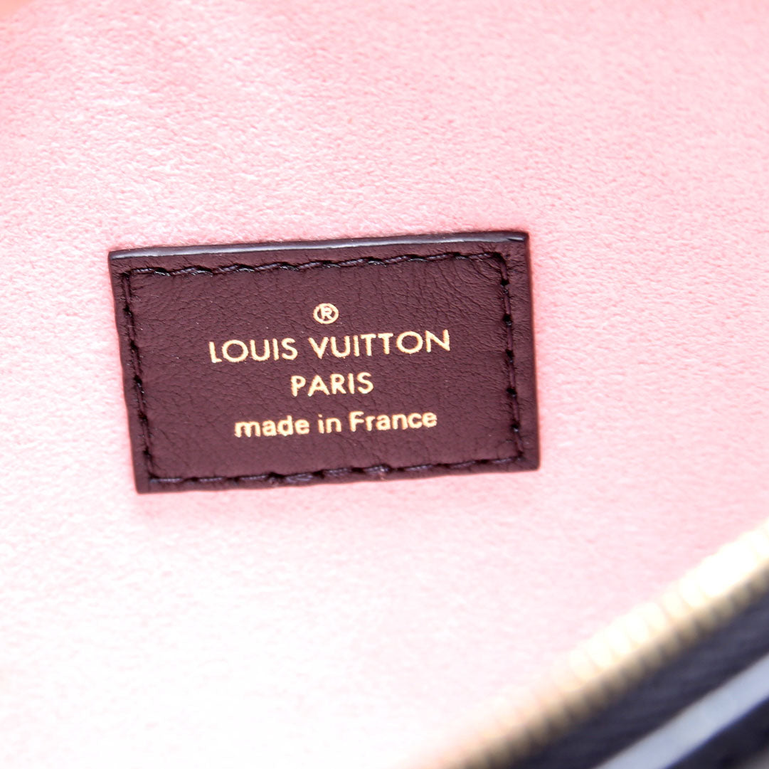 Louis Vuitton Coussin Hobo MM Lambskin Black