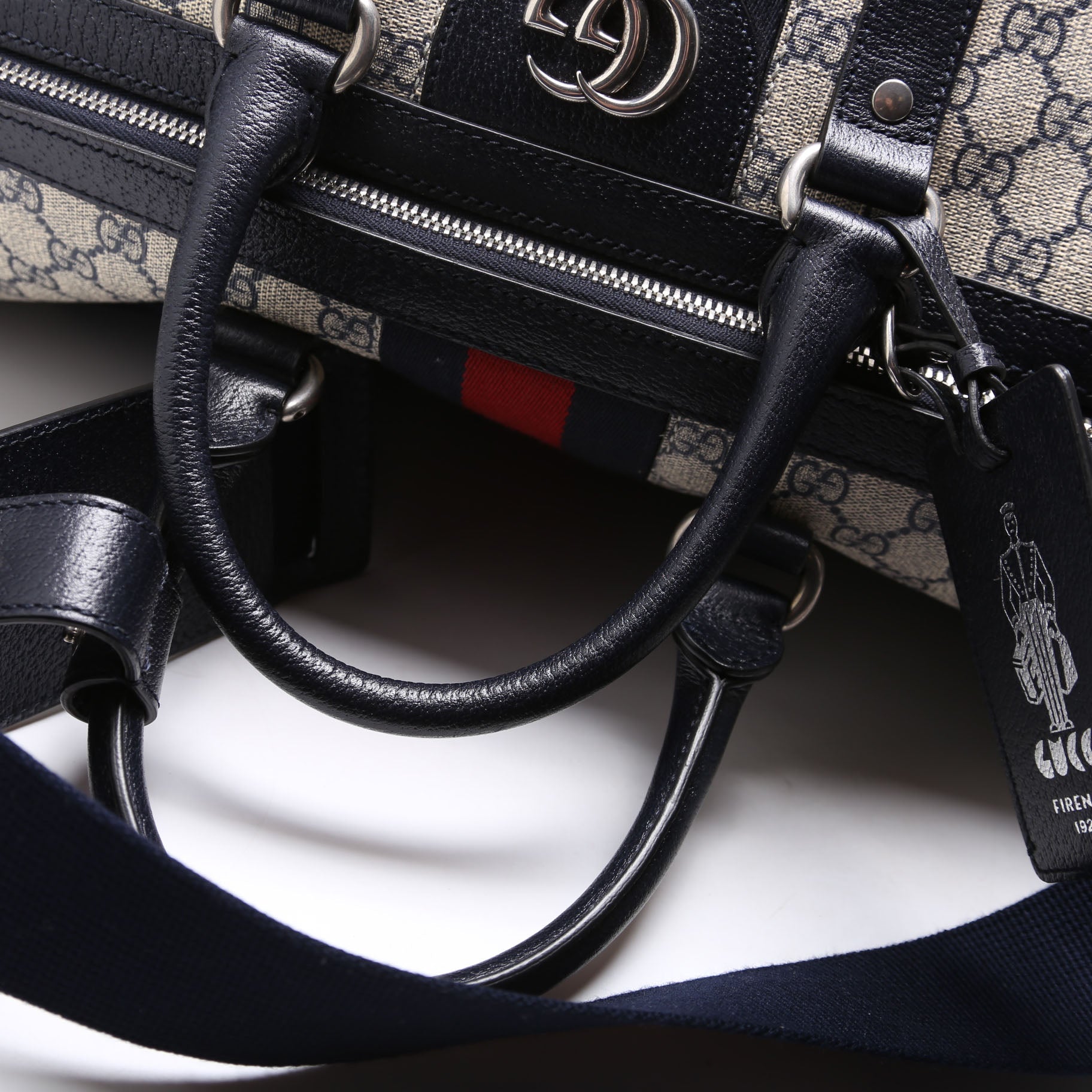 Gucci 724642 Savoy Maxi Duffle