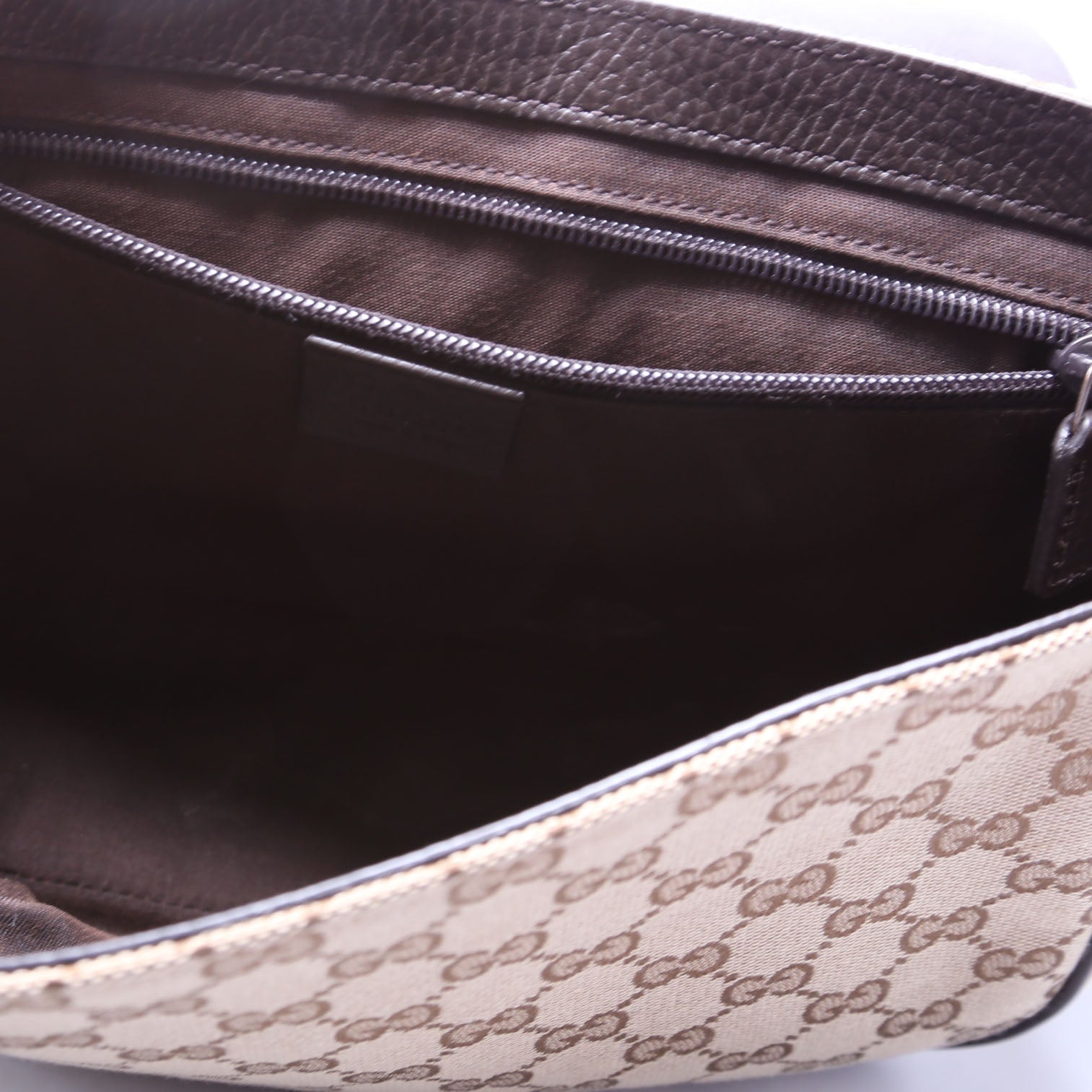 Gucci 449172 GG Canvas Messenger