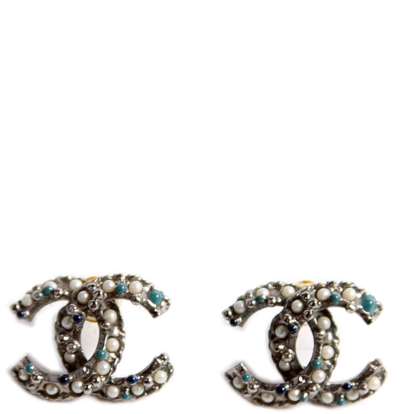 Chanel CC Pearl/Enamel Studs