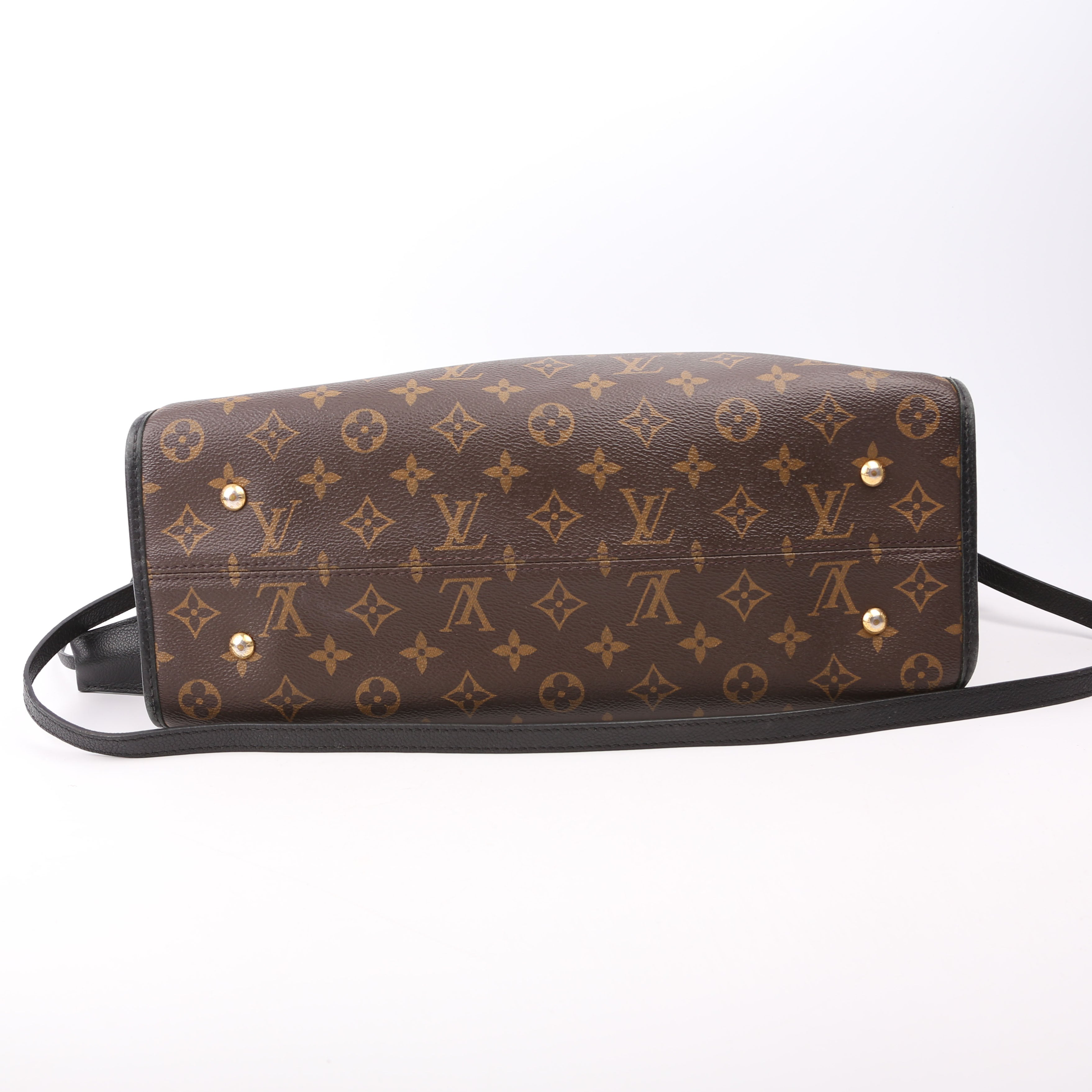 Louis Vuitton Popincourt NM MM Monogram Black