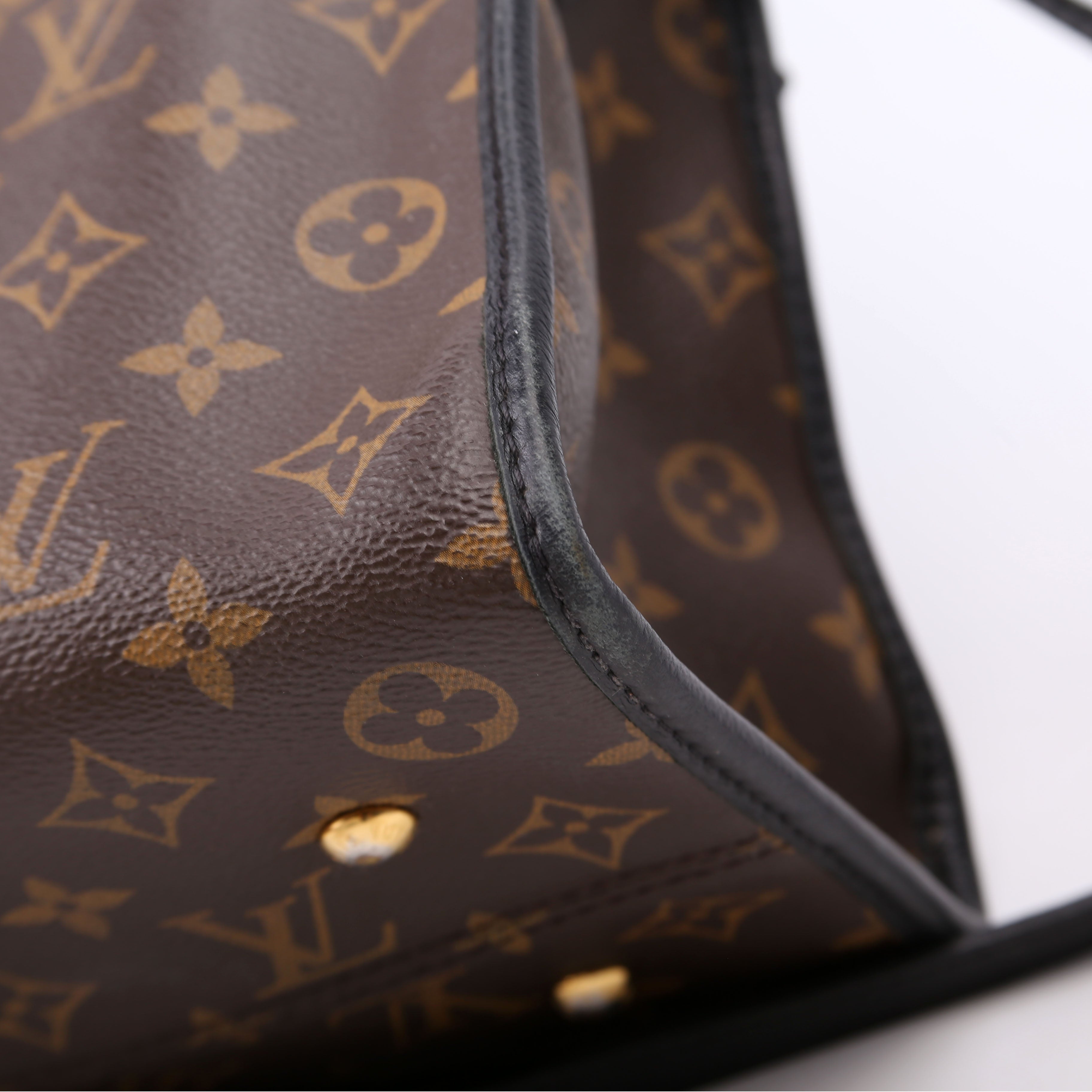 Louis Vuitton Popincourt NM MM Monogram Black