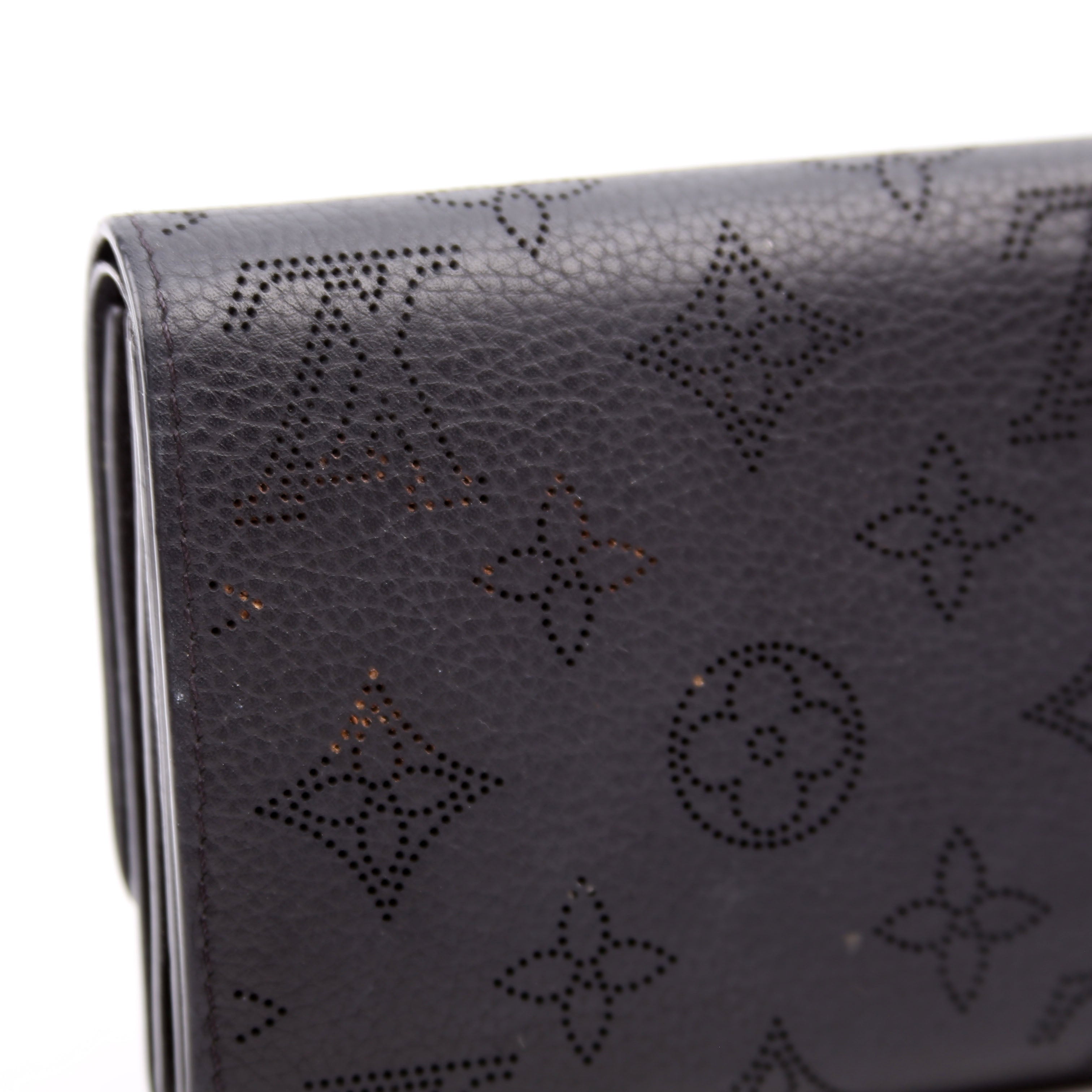 Louis Vuitton Iris Compact Wallet Mahina Black