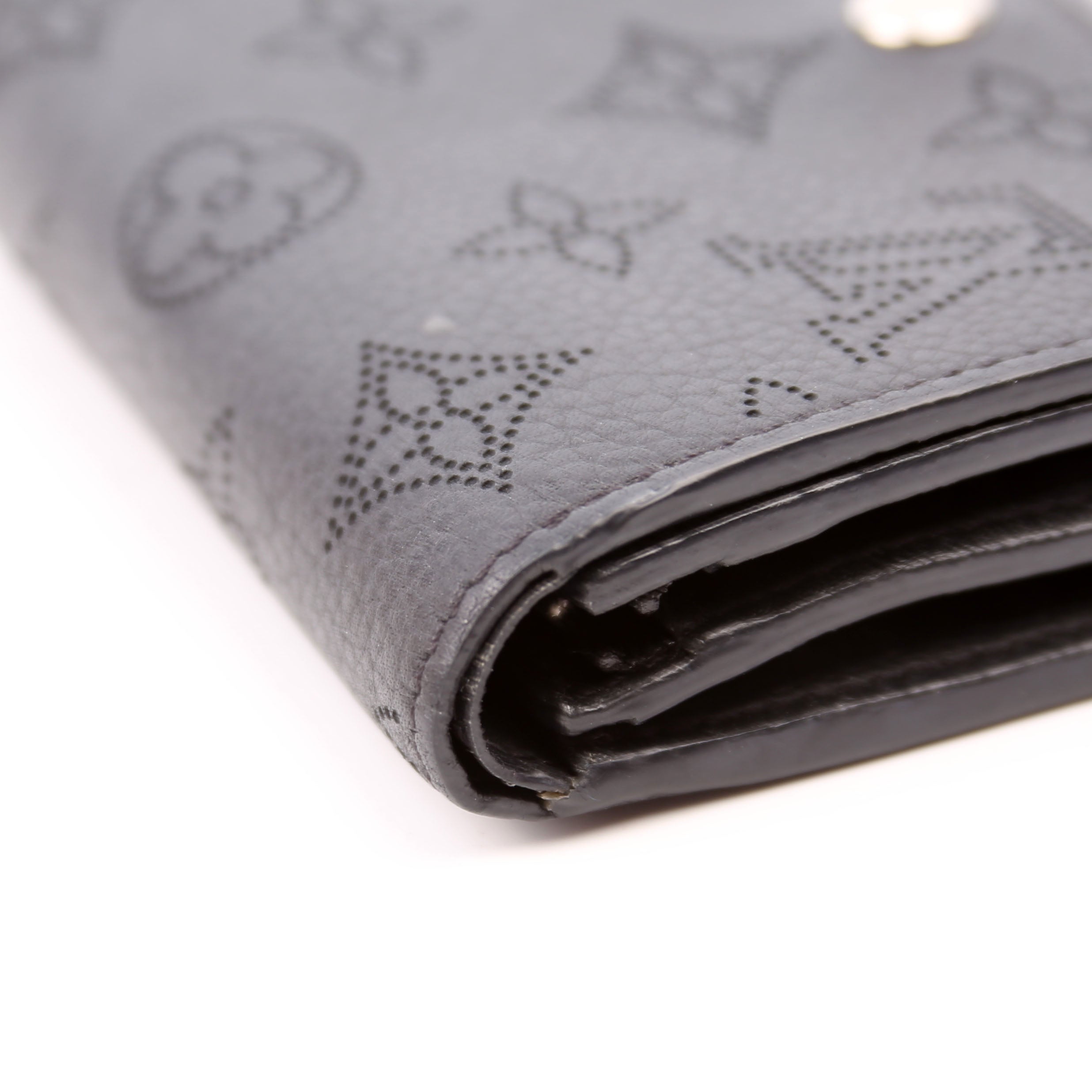 Louis Vuitton Iris Compact Wallet Mahina Black