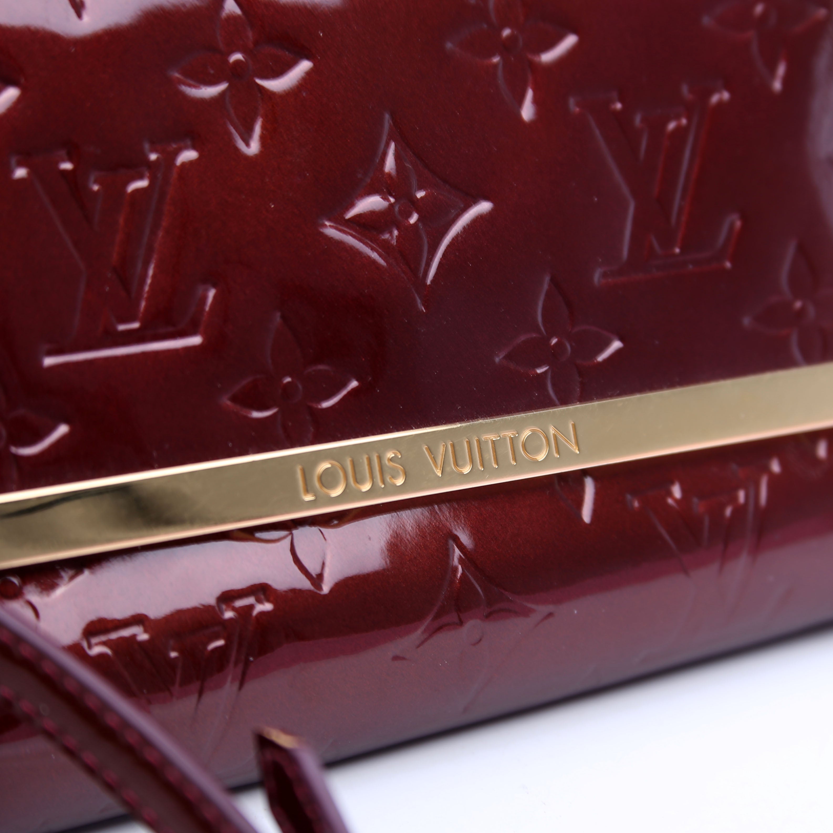 Louis Vuitton Rossmore Clutch PM Vernis Maroon