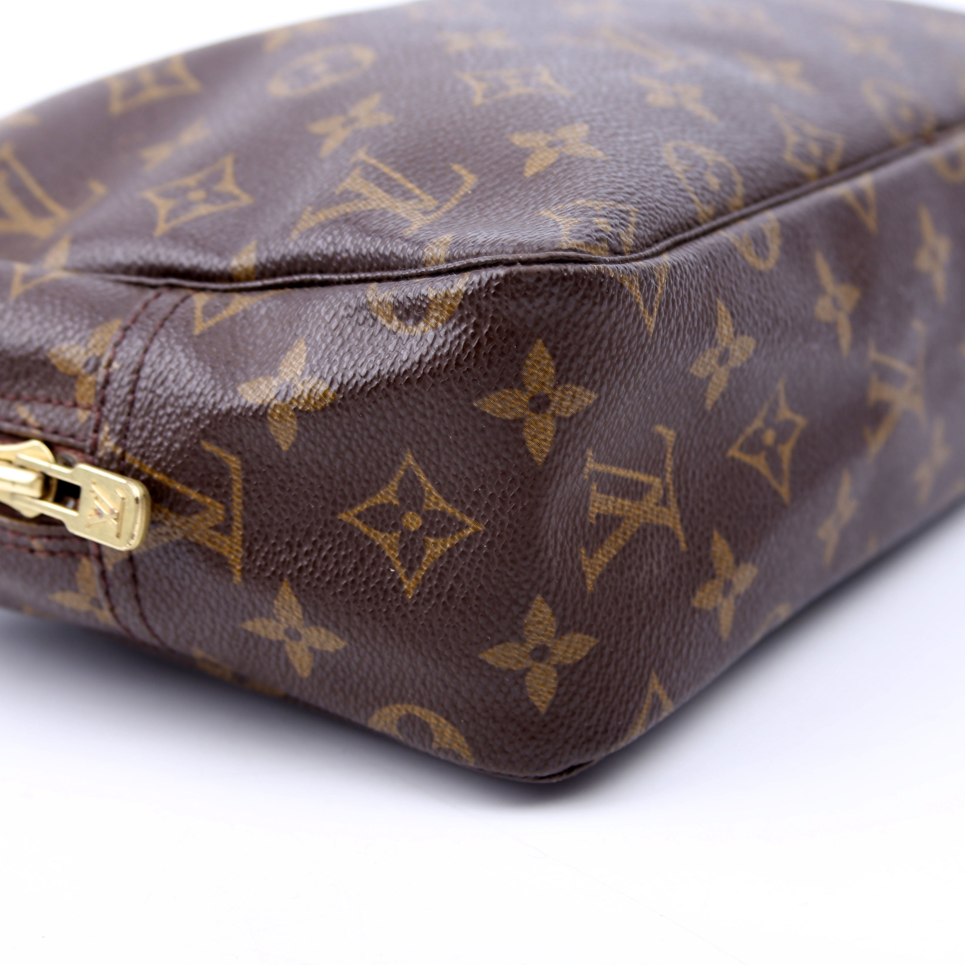 Louis Vuitton Trousse Toilette 28 Monogram