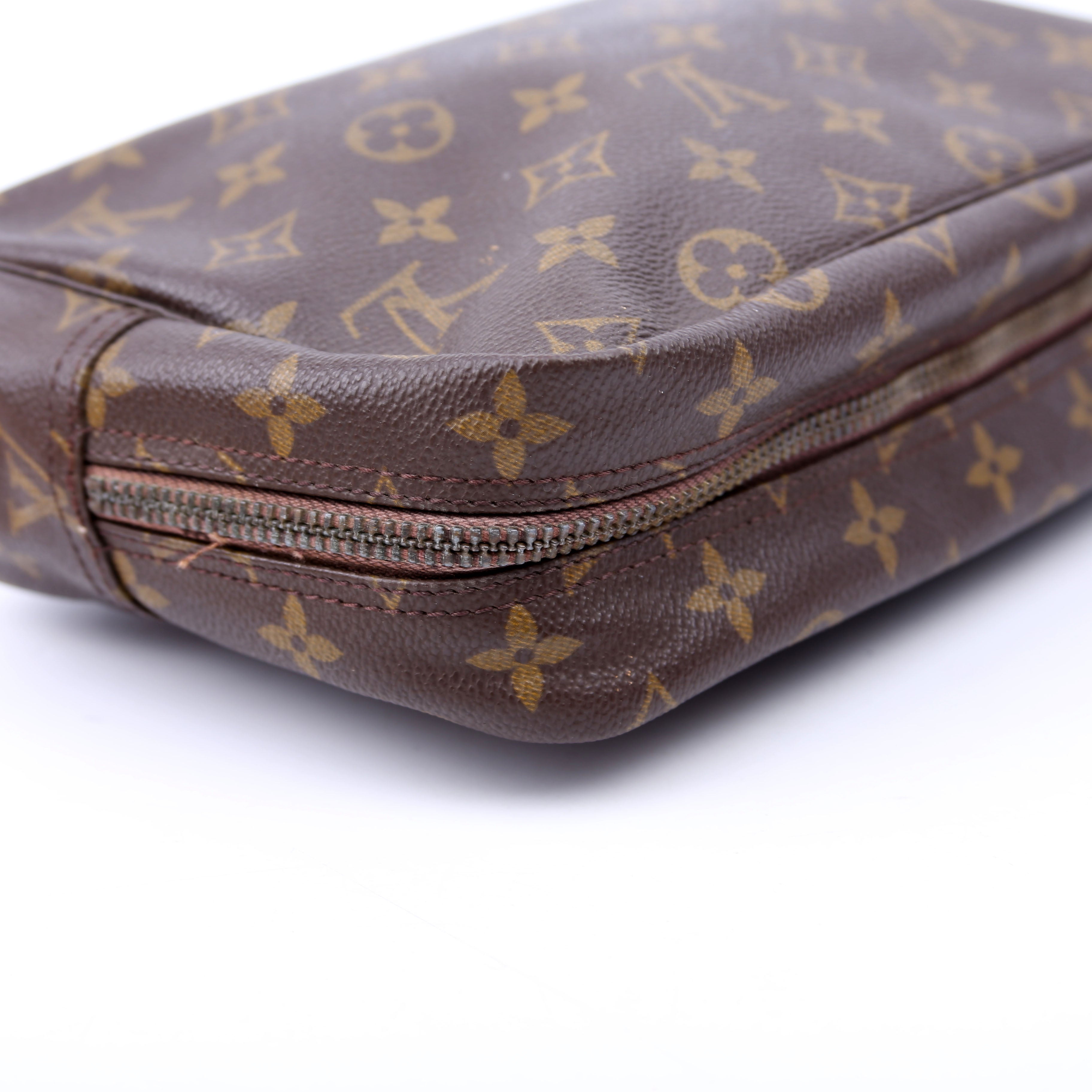 Louis Vuitton Trousse Toilette 28 Monogram
