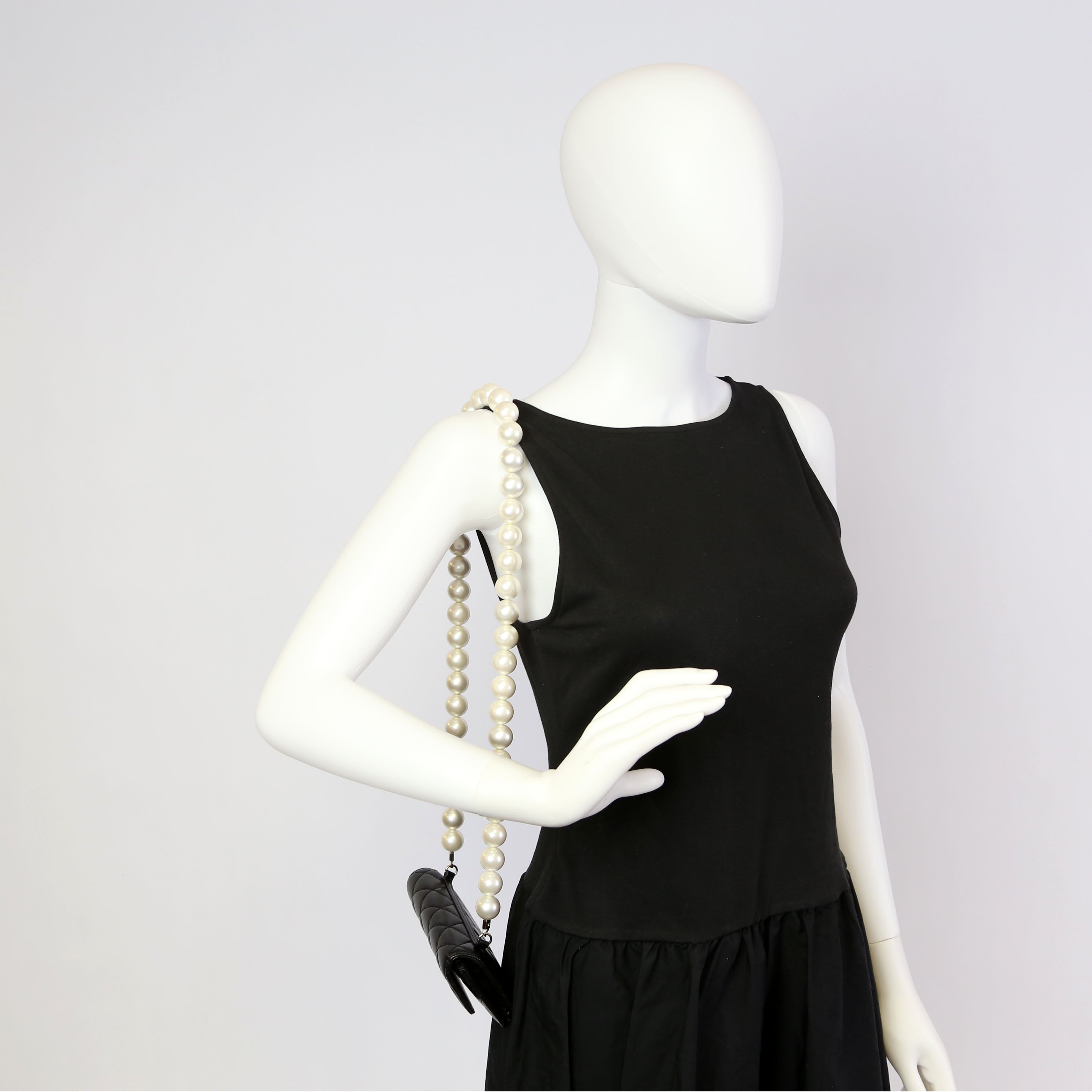 Chanel Maxi Pearls WOC Lambskin 30M Black