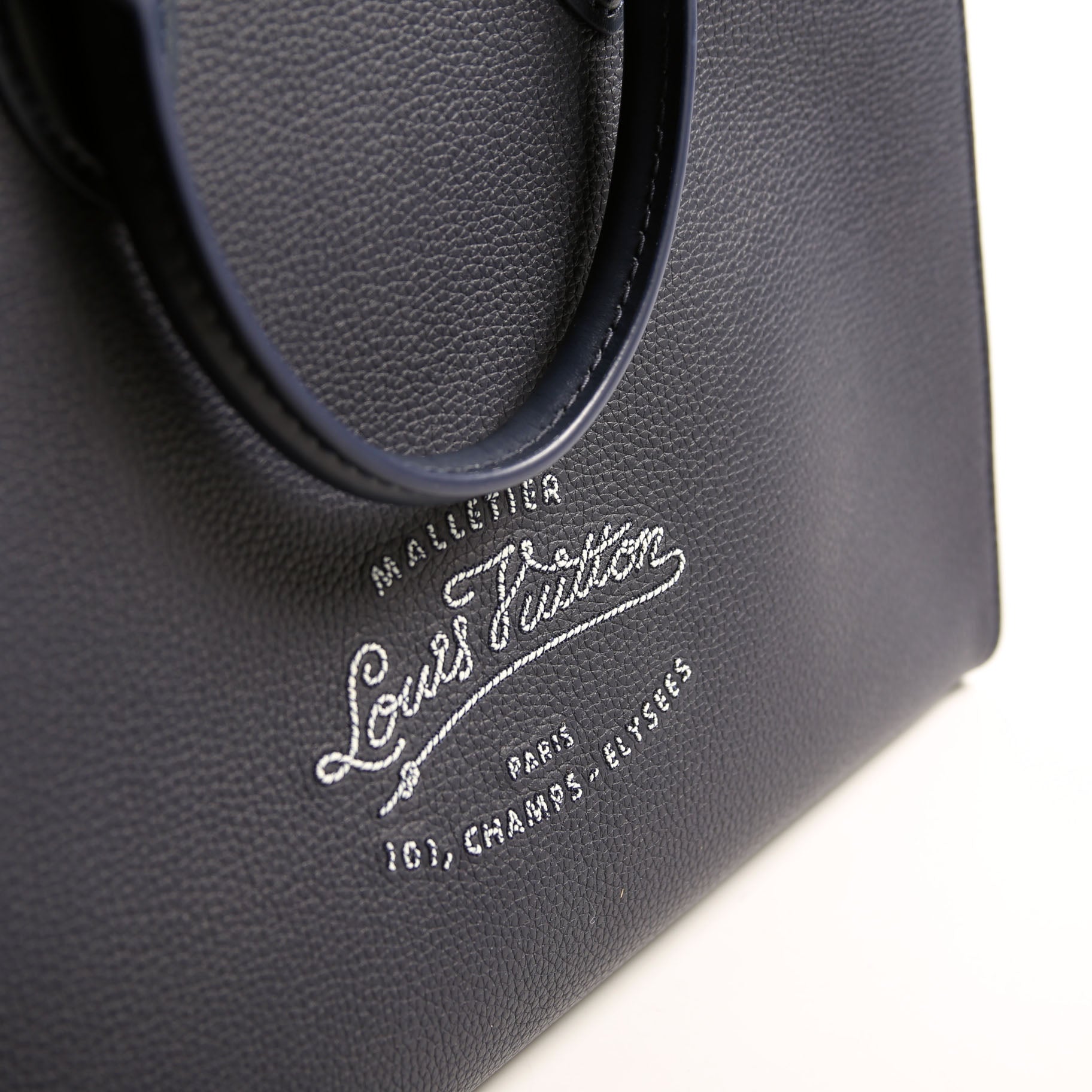 Louis Vuitton ONTHEGO MM Nautical Navy