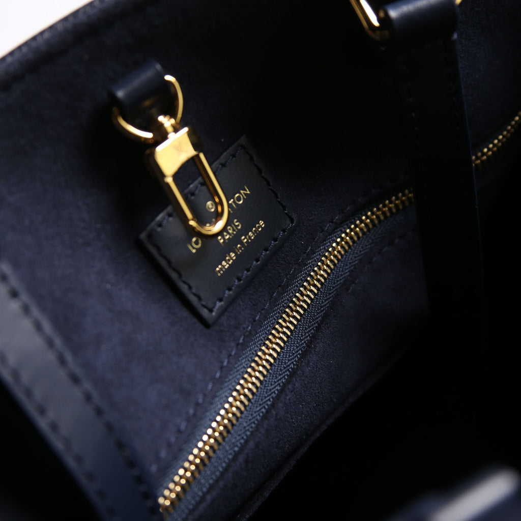 Louis Vuitton ONTHEGO MM Nautical Navy