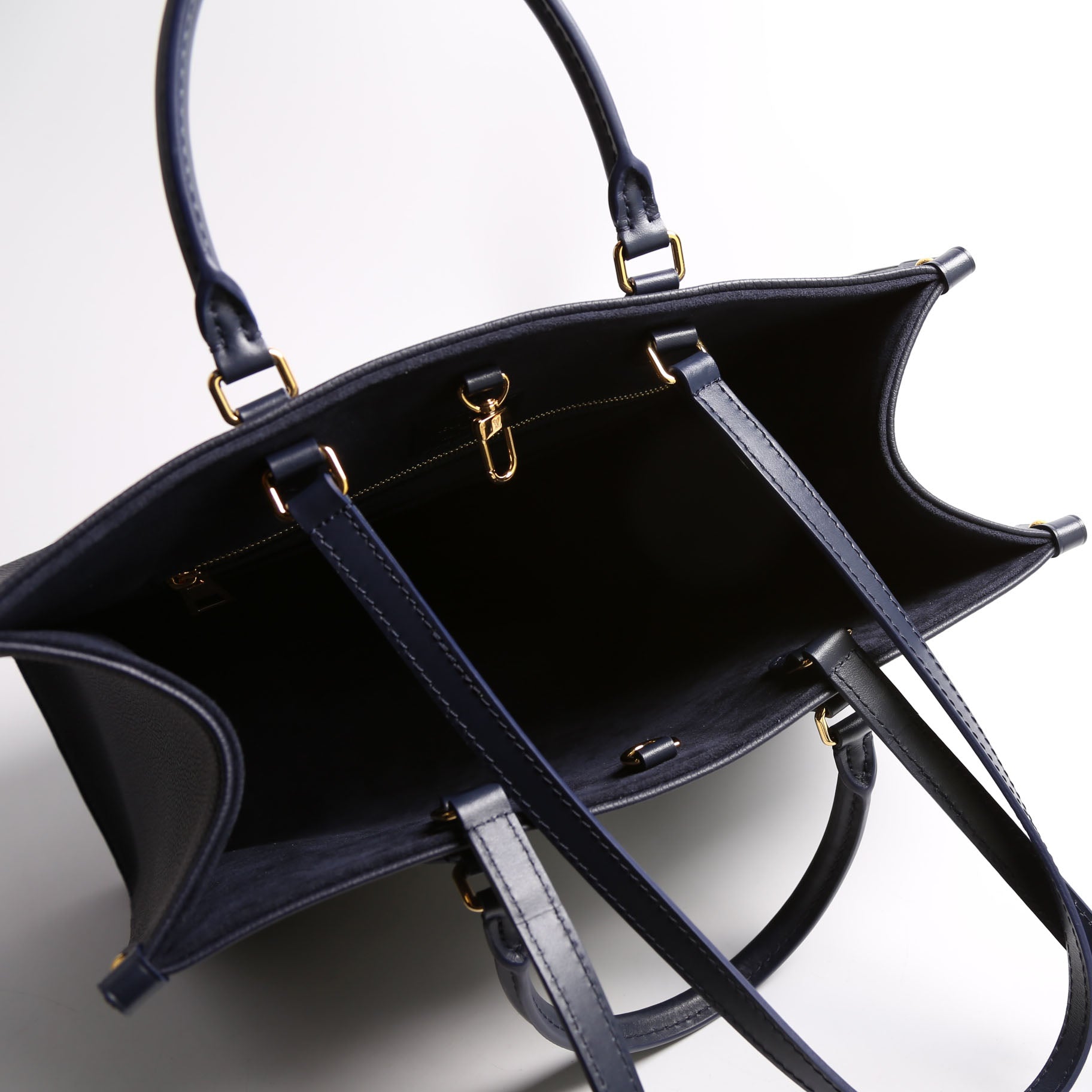 Louis Vuitton ONTHEGO MM Nautical Navy