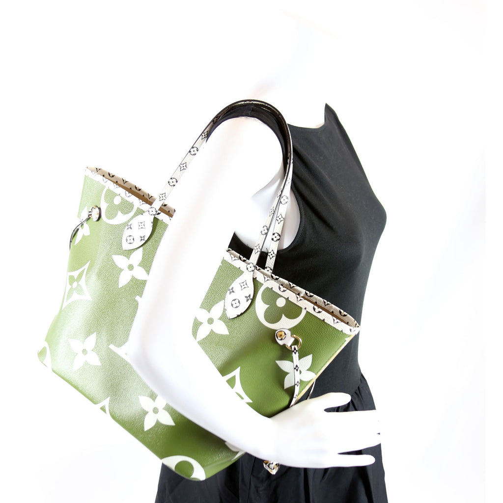 Louis Vuitton Neverfull With Wallet MM Giant Monogram Green/Beige