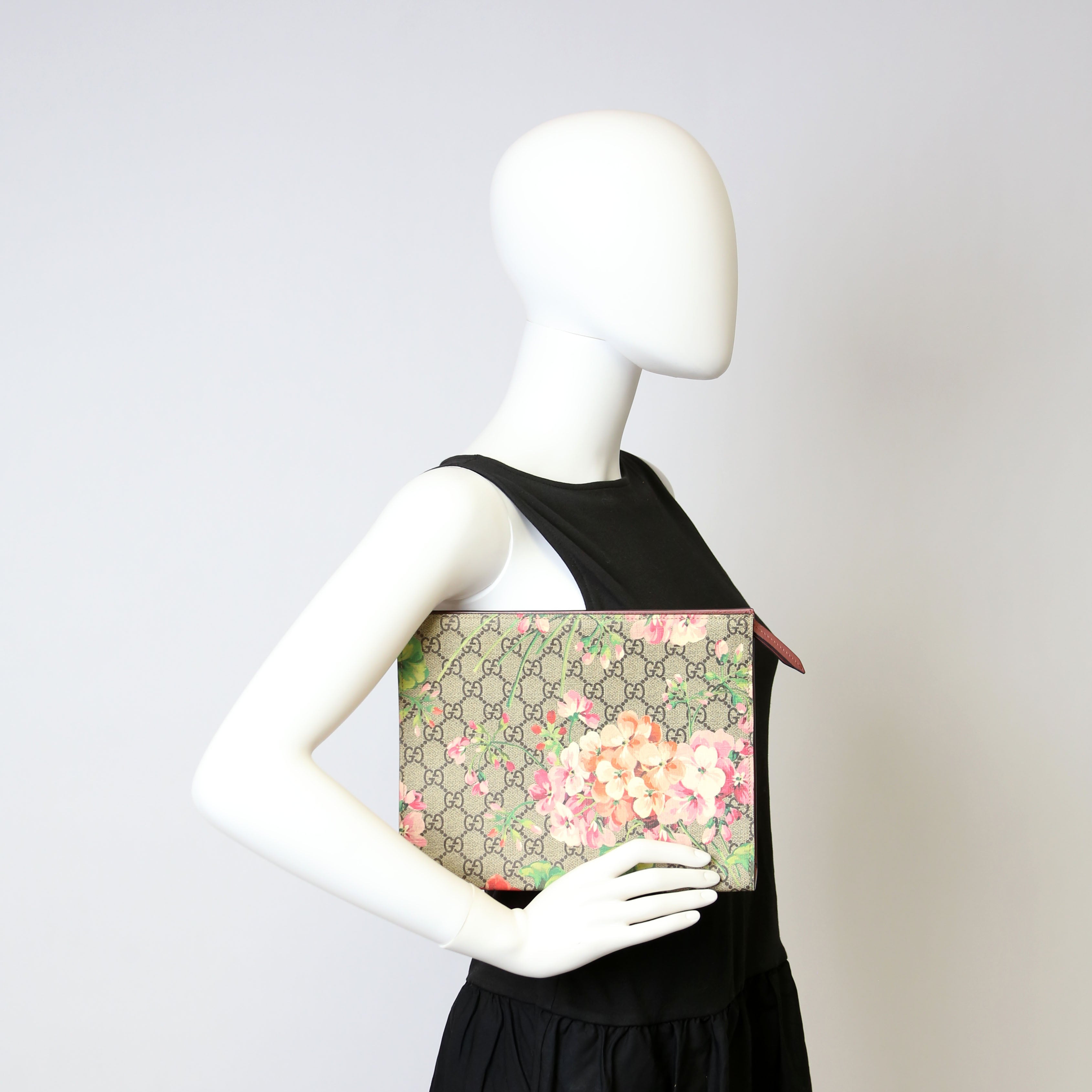 Gucci 430268 GG Supreme Blooms Cosmetic Pink