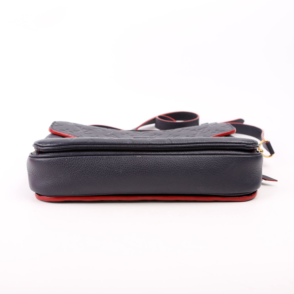 Louis Vuitton Pochette Metis Empreinte Blue