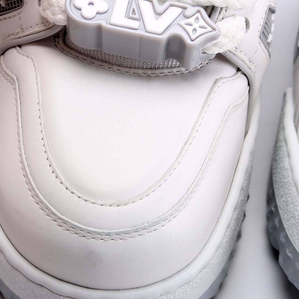 Louis Vuitton Trainer Maxi Size 39 White