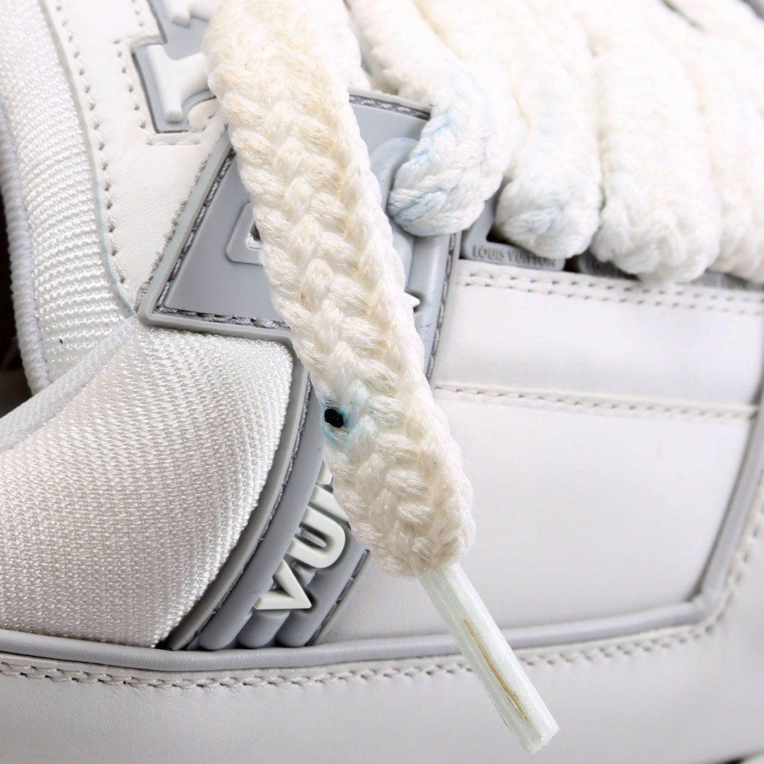 Louis Vuitton Trainer Maxi Size 39 White