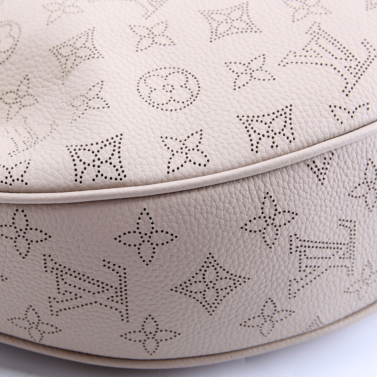 Louis Vuitton Baia MM Mahina Turtle Dove