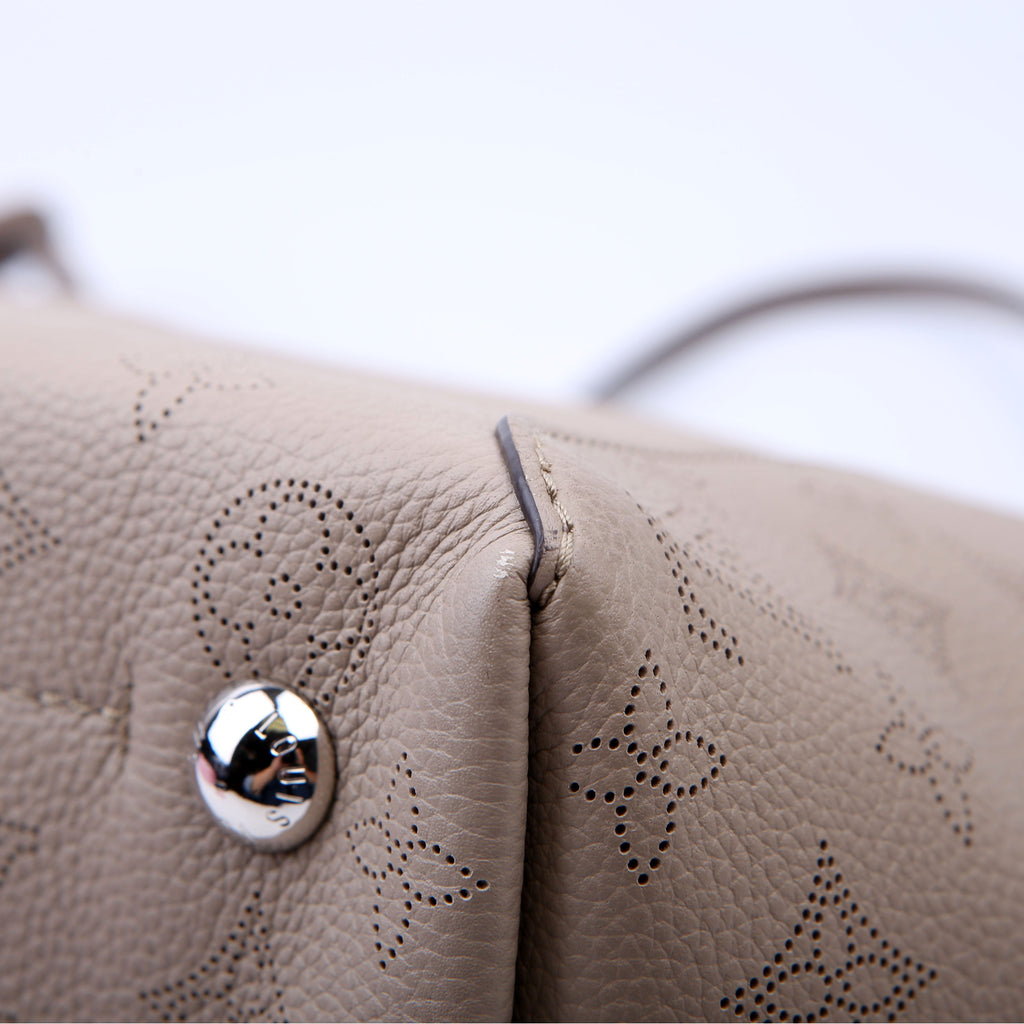 Louis Vuitton Hina MM Mahina Turtledove