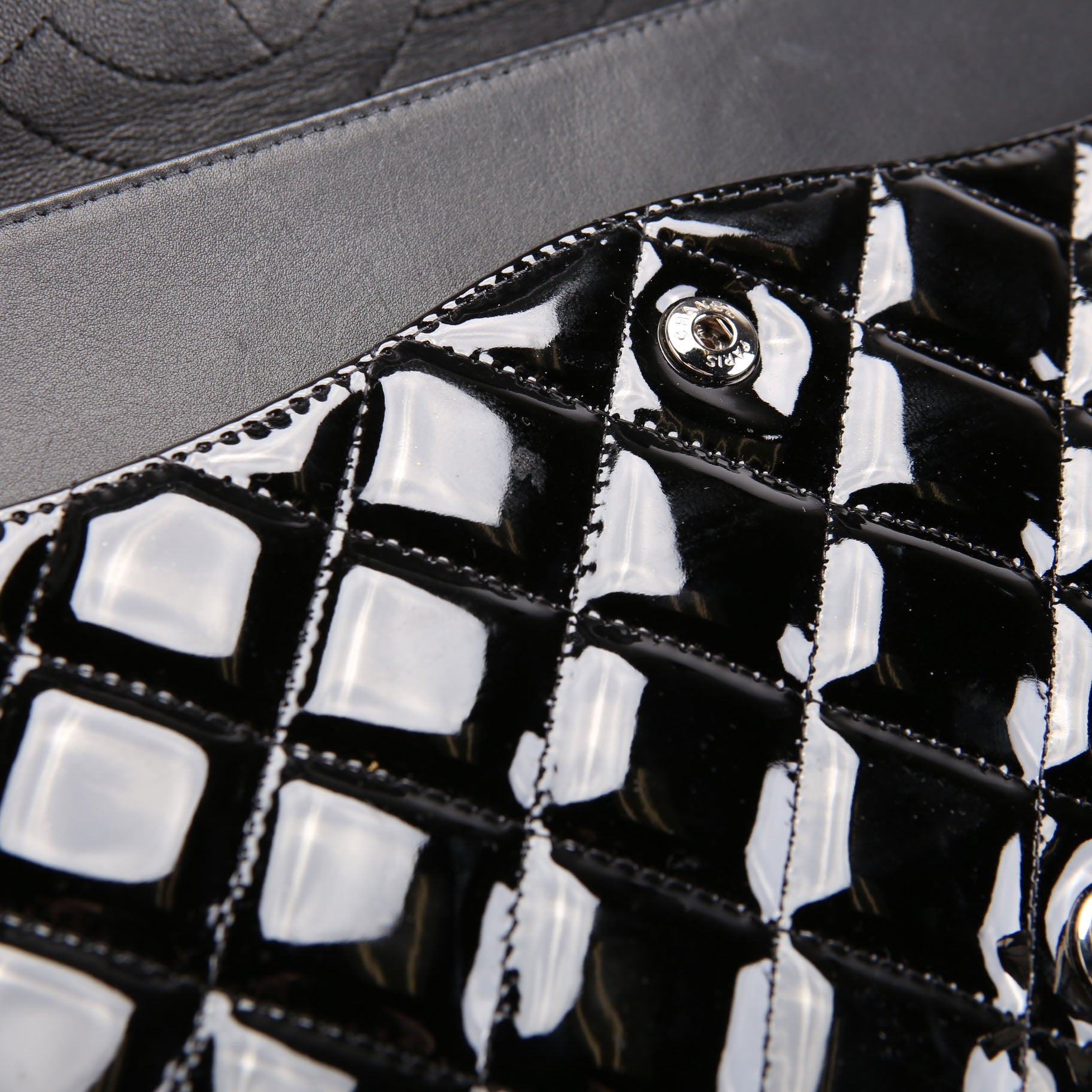 Chanel Classic Flap Max OTH 17-20M Black