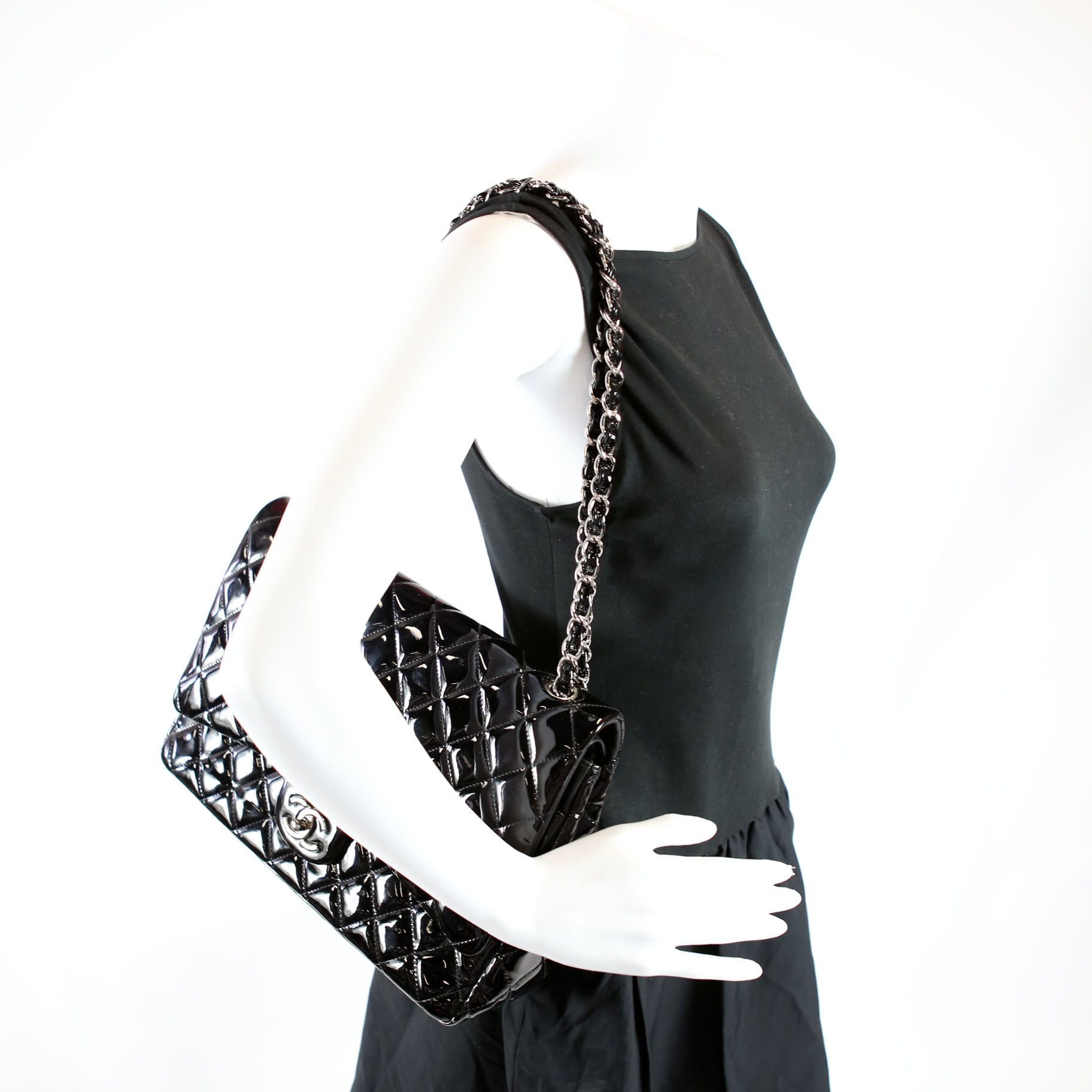 Chanel Classic Flap Max OTH 17-20M Black